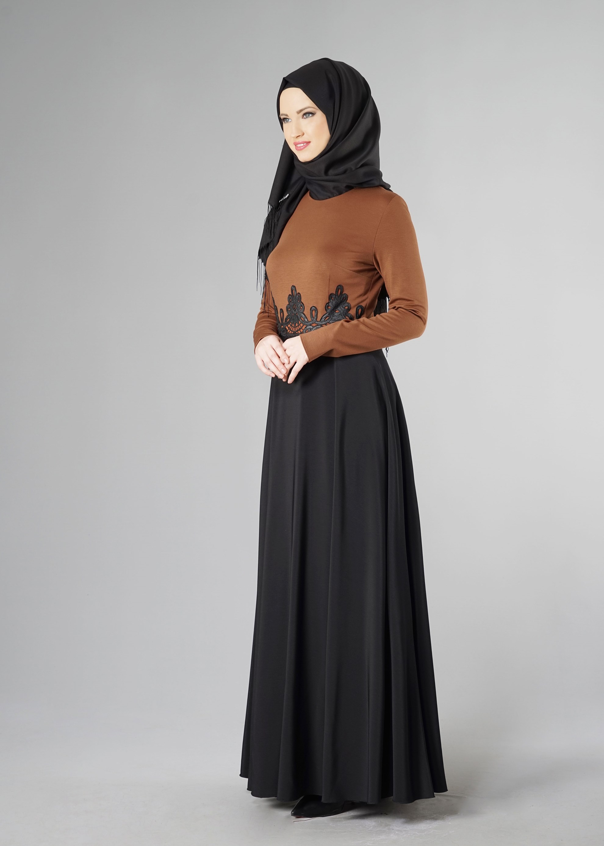 Tesettür giyim TURUNCU DERİ DESEN DETAYLI ELBİSE 4902 