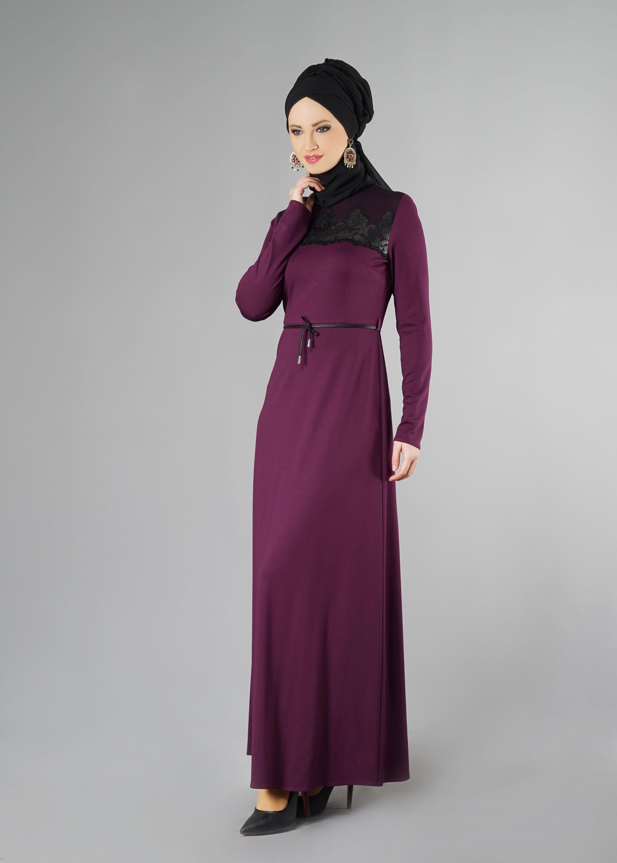 Tesettür giyim MOR GÜPÜR DETAYLI ELBİSE 4904 