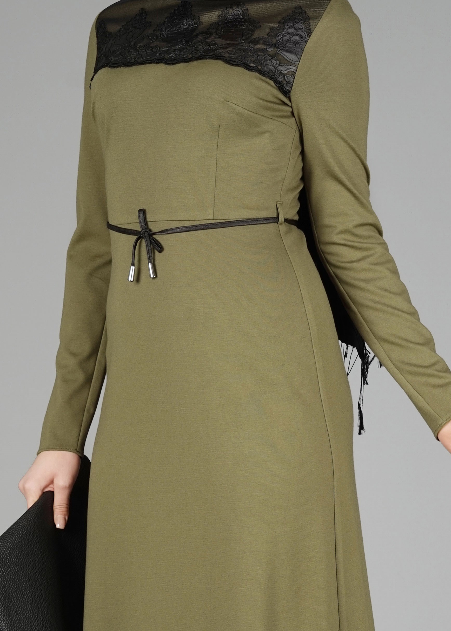 Tesettür giyim HAKİ GÜPÜR DETAYLI ELBİSE 4904 