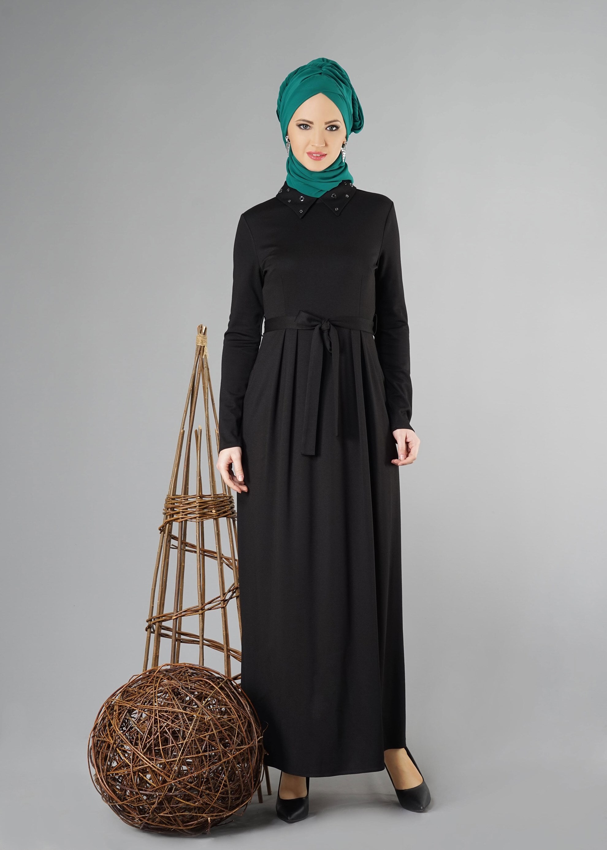 Tesettür giyim SİYAH KUŞGÖZÜ DETAYLI KUŞAKLI ELBİSE 4906 