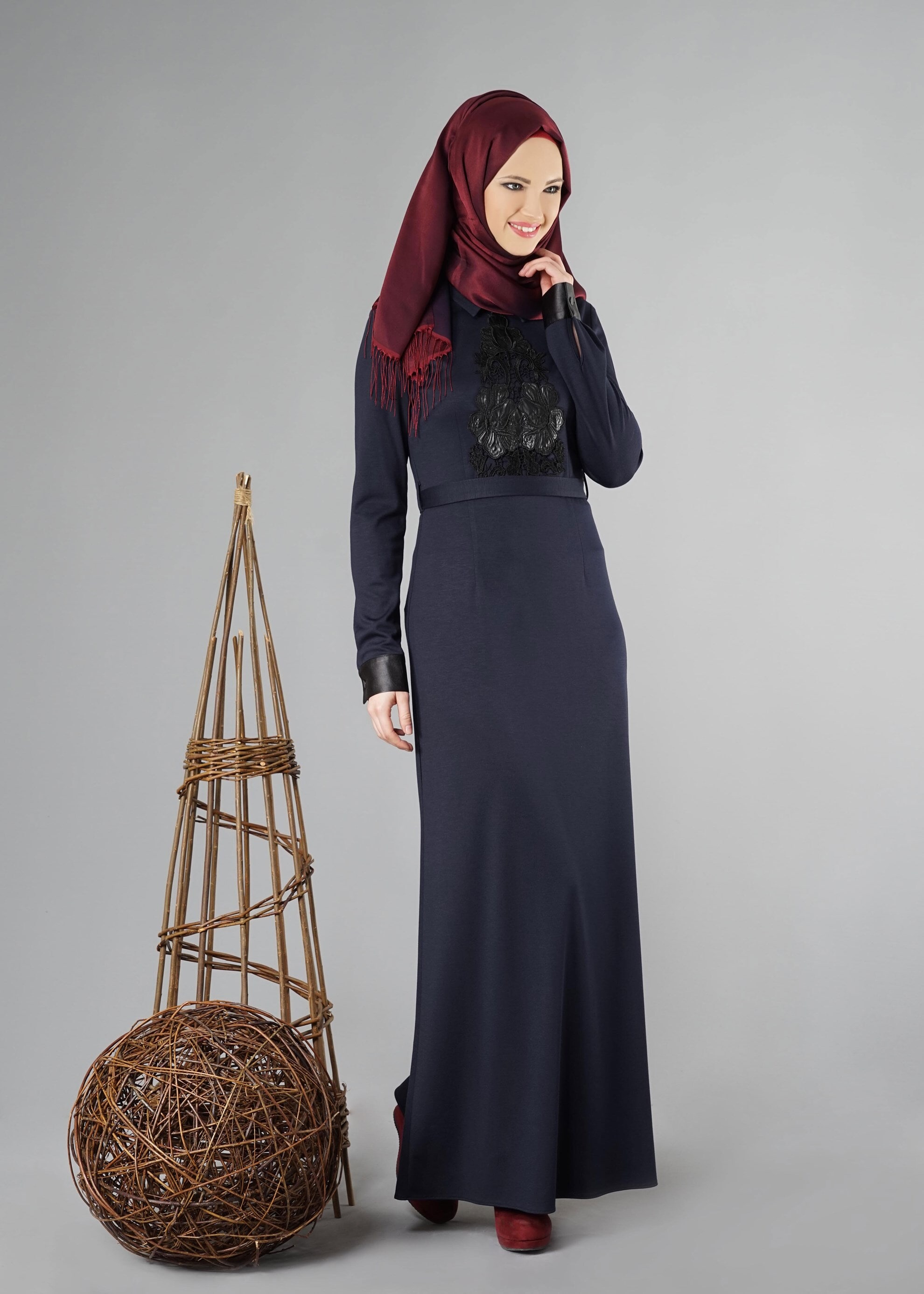 Tesettür giyim LACİVERT GÜPÜR DETAYLI ELBİSE 4907 