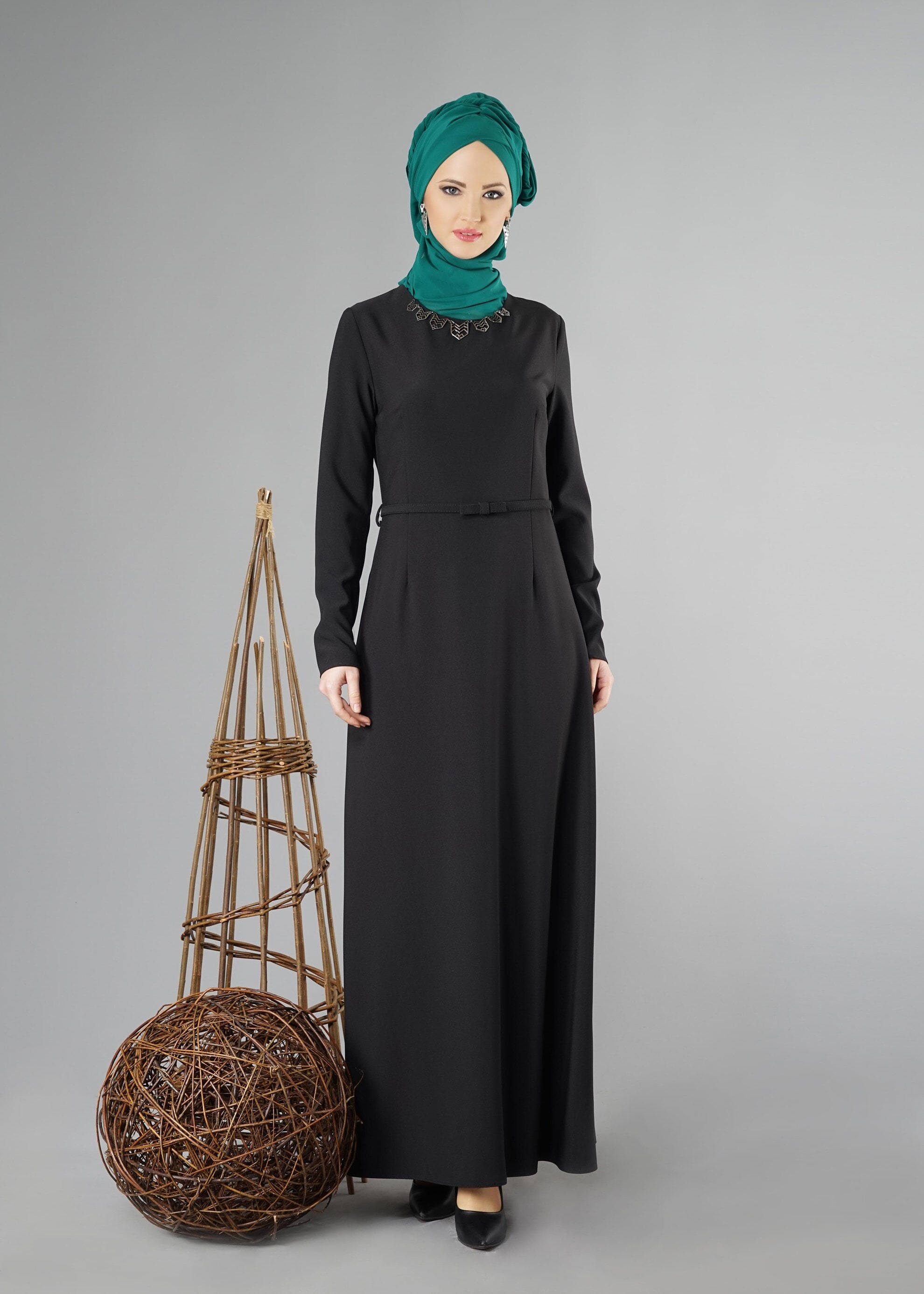 Tesettür giyim SİYAH KLASİK ELBİSE 4935 