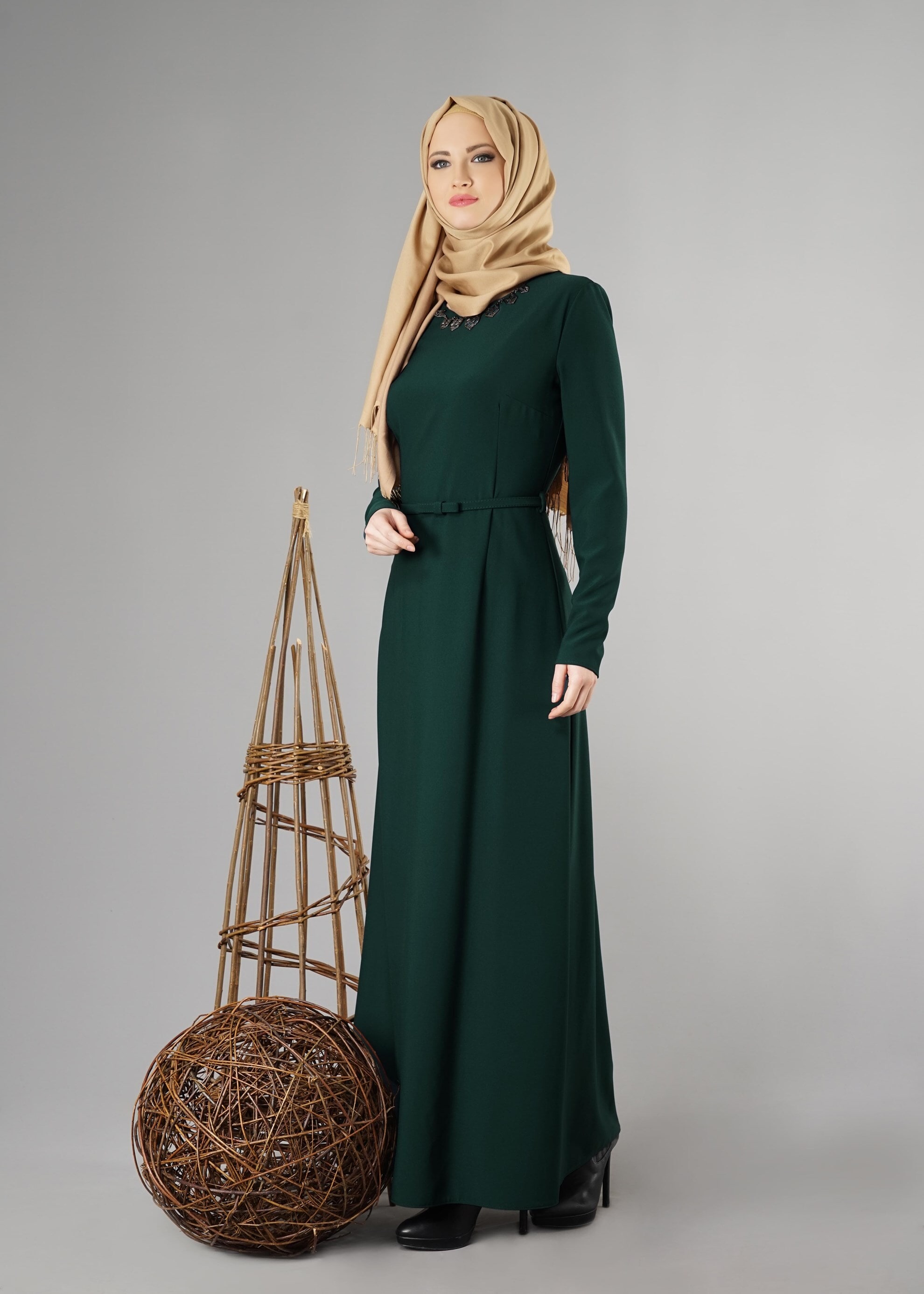 Tesettür giyim YEŞİL KLASİK ELBİSE 4935 