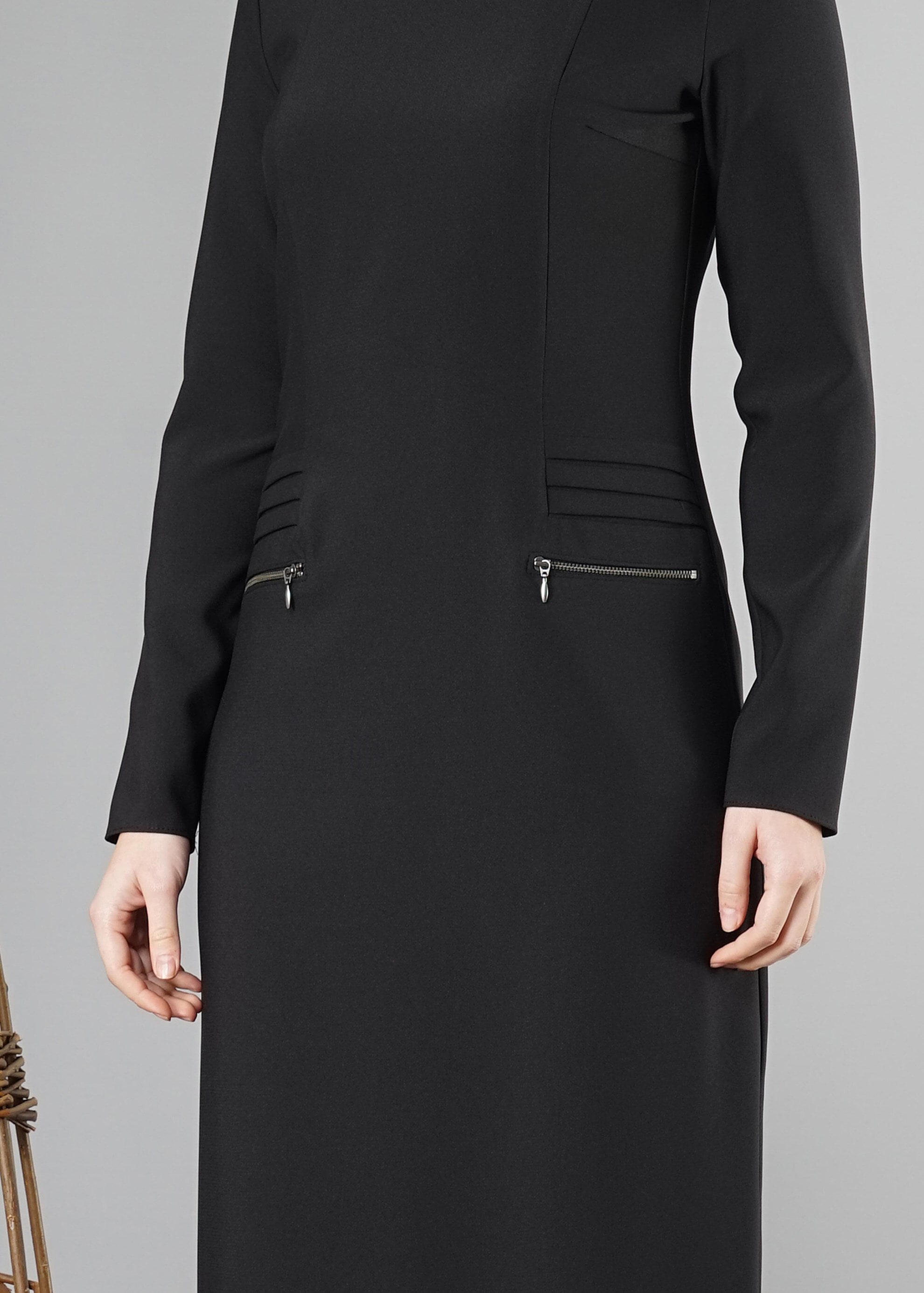 Tesettür giyim SİYAH 4937 ELBİSE