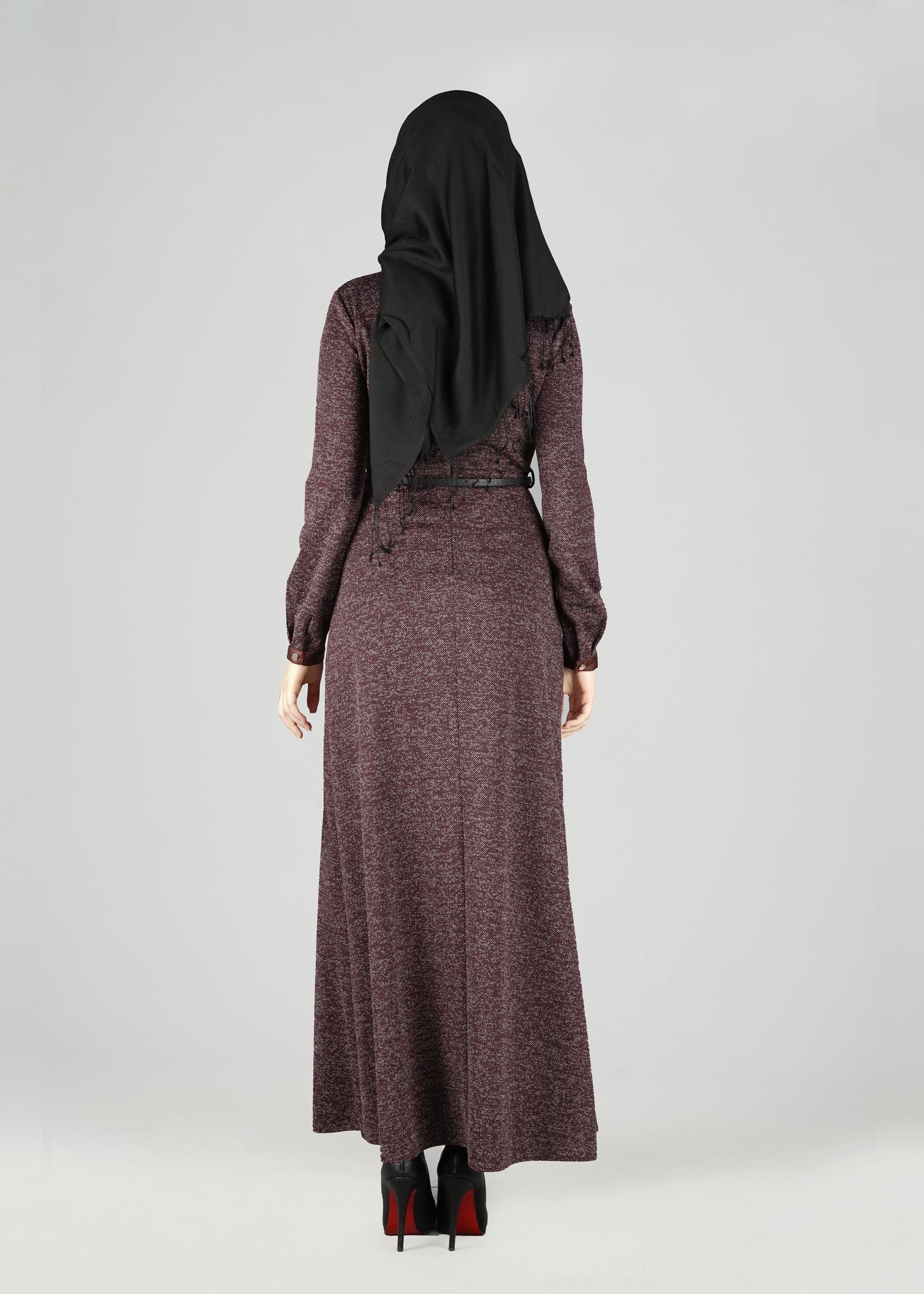 Tesettür giyim MÜRDÜM YAKASI KUŞGÖZÜ DETAYLI ELBİSE 4946 