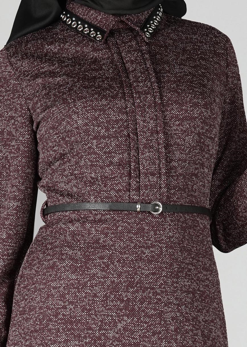 Tesettür giyim MÜRDÜM YAKASI KUŞGÖZÜ DETAYLI ELBİSE 4946 