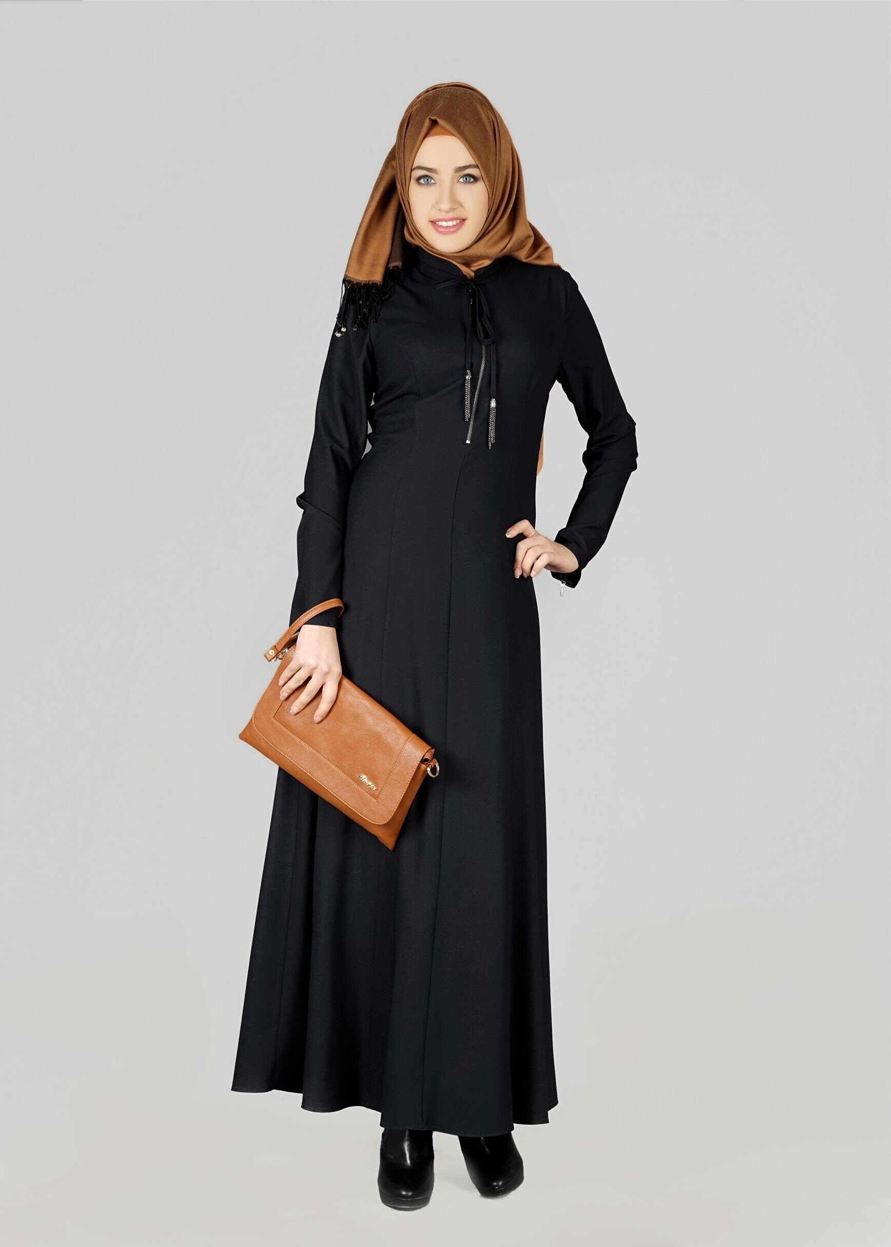 Tesettür giyim SİYAH BAĞLAMA DETAYLI ELBİSE 4968 