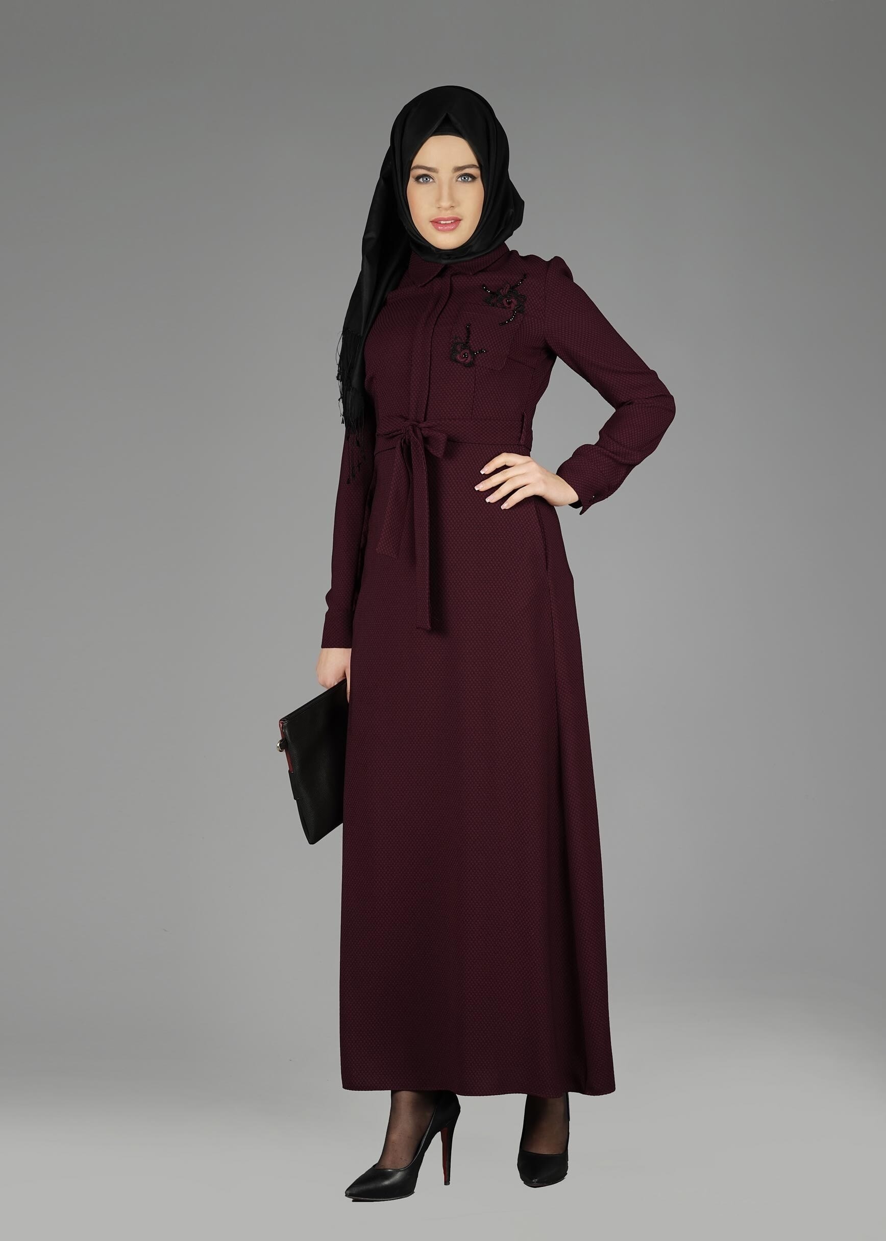 Tesettür giyim MÜRDÜM BELİ KUŞAKLI  ÜÇ BOYUTLU ÇİÇEK DETAYLI ELBİSE  4969 