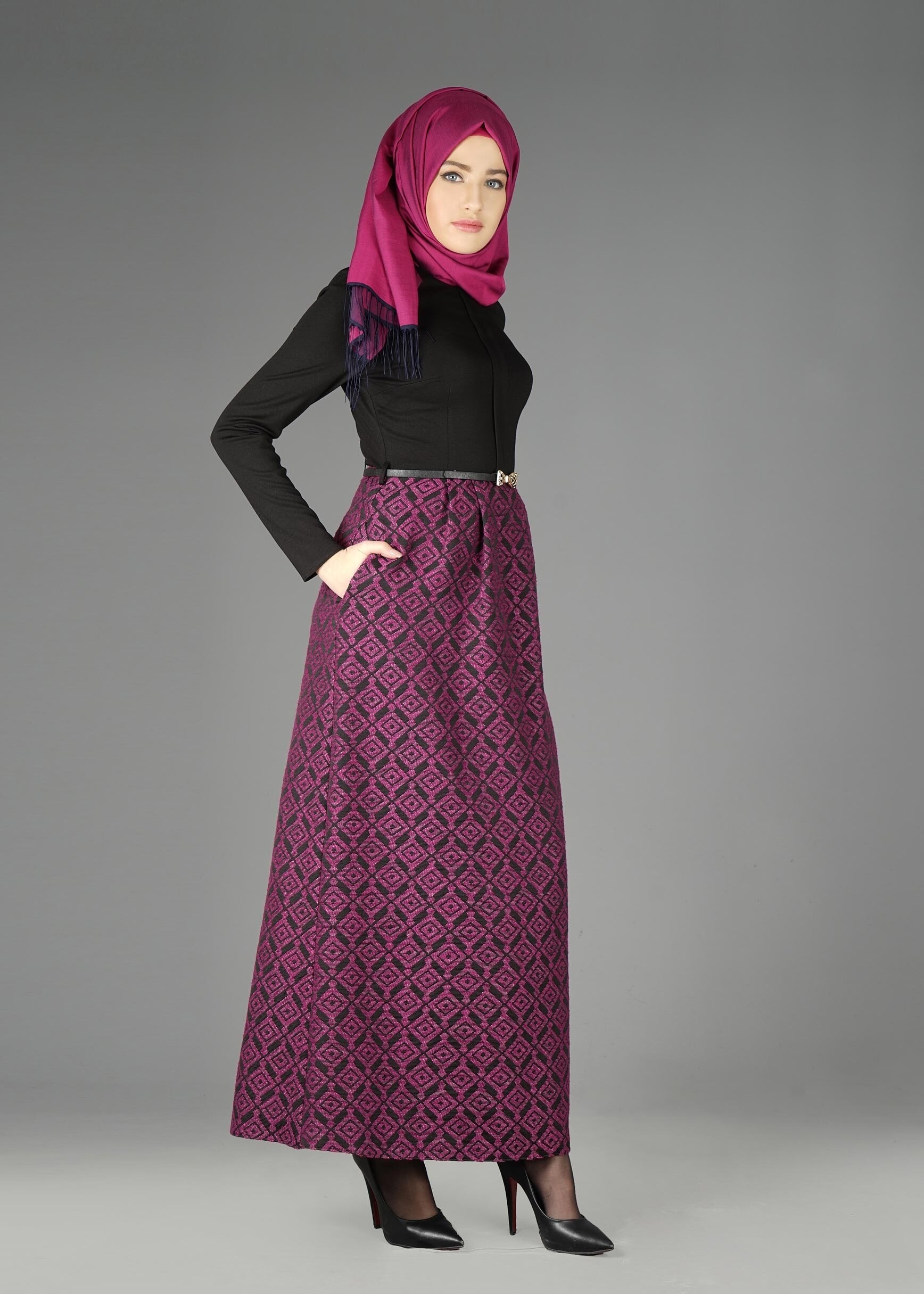 Tesettür giyim FUŞYA DESENLİ ELBİSE 4986 