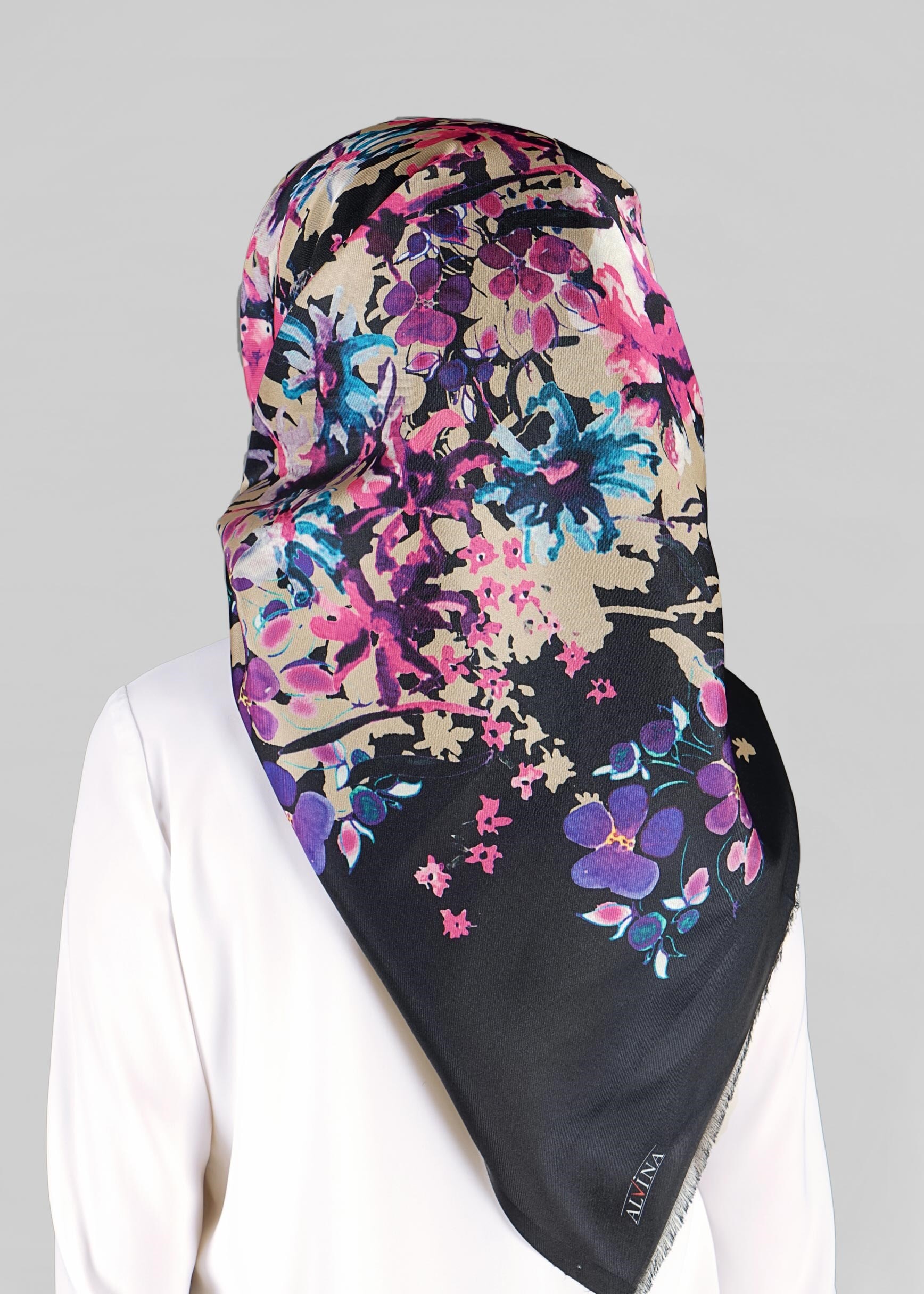 Tesettür giyim SİYAH 9803 ALVİNA DİJİTAL TAFTA ESARP