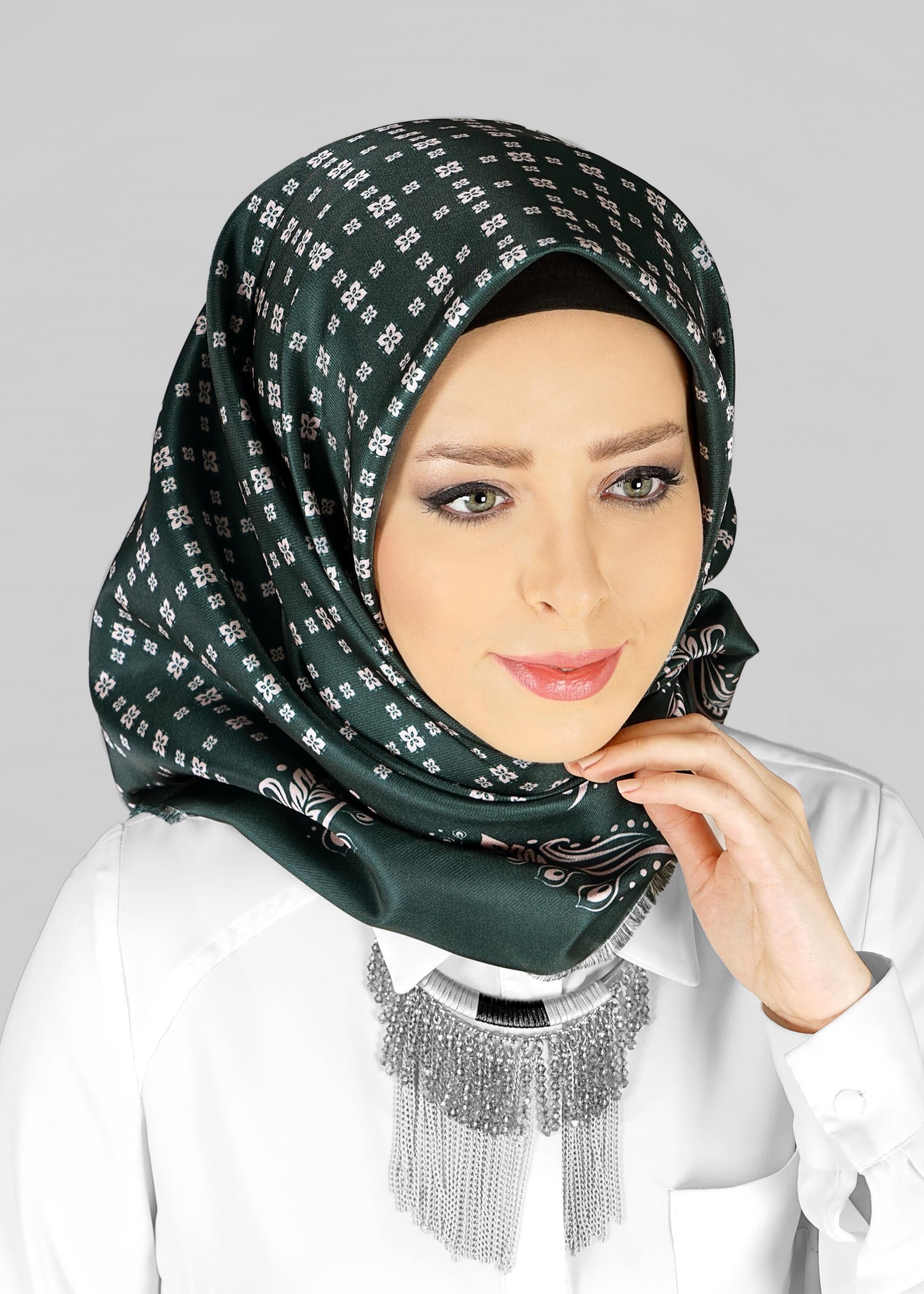 Tesettür giyim YEŞİL 9806 ALVİNA DİJİTAL TAFTA ESARP