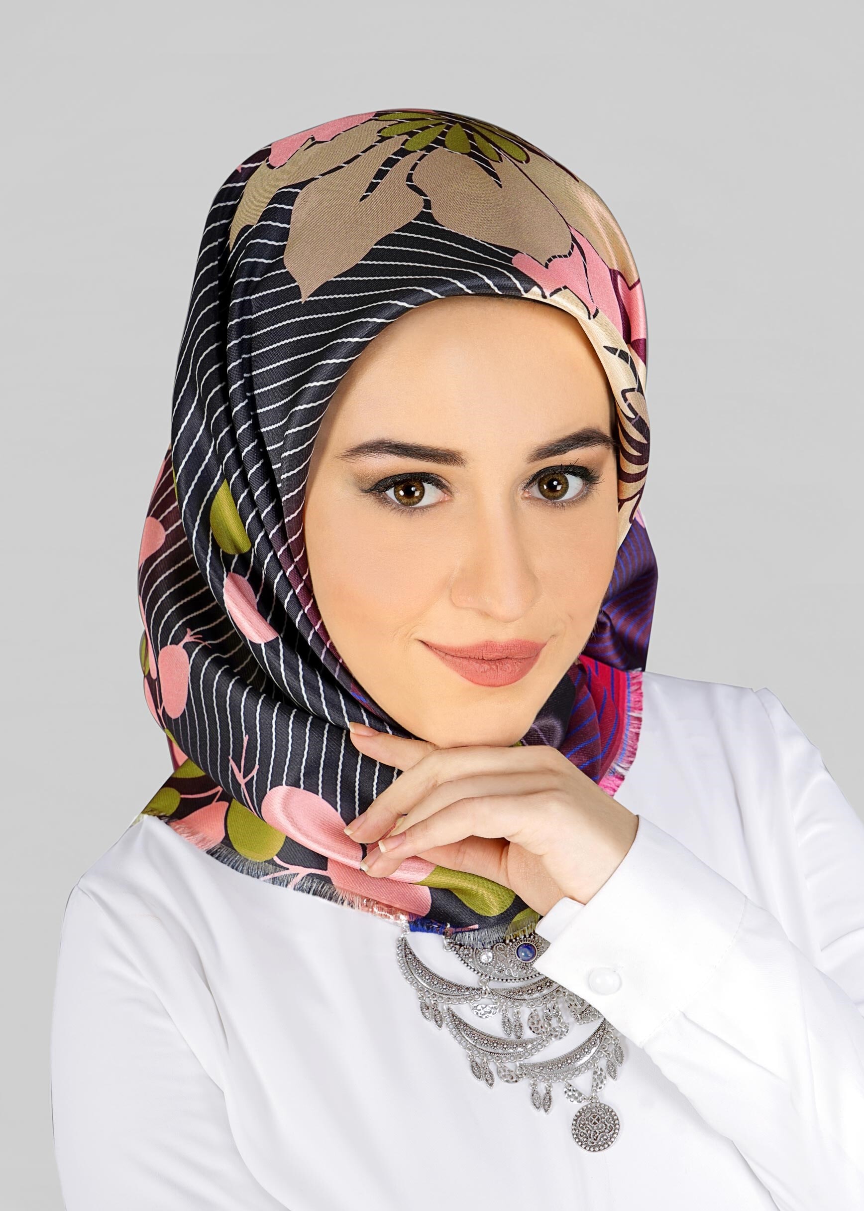 Tesettür giyim LACİVERT 9811 ALVİNA DİJİTAL TAFTA ESARP