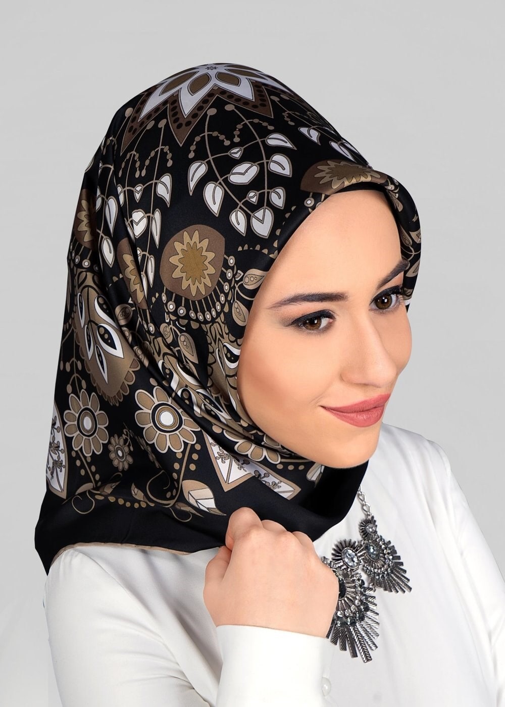 Tesettür giyim SİYAH 11294 ALVİNA DESENLİ EŞARP