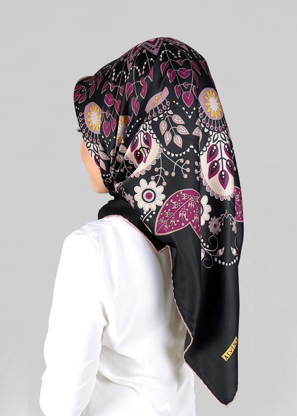 Tesettür giyim SİYAH 11294 ALVİNA DESENLİ EŞARP