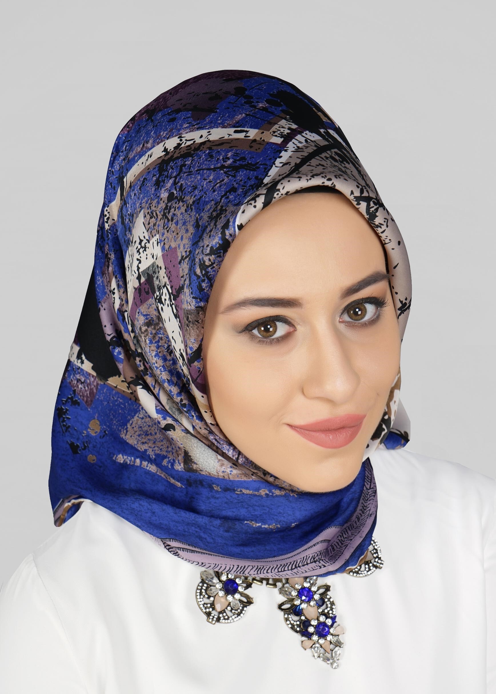 Tesettür giyim LACİVERT 12767 ALVİNA DESENİ EŞARP