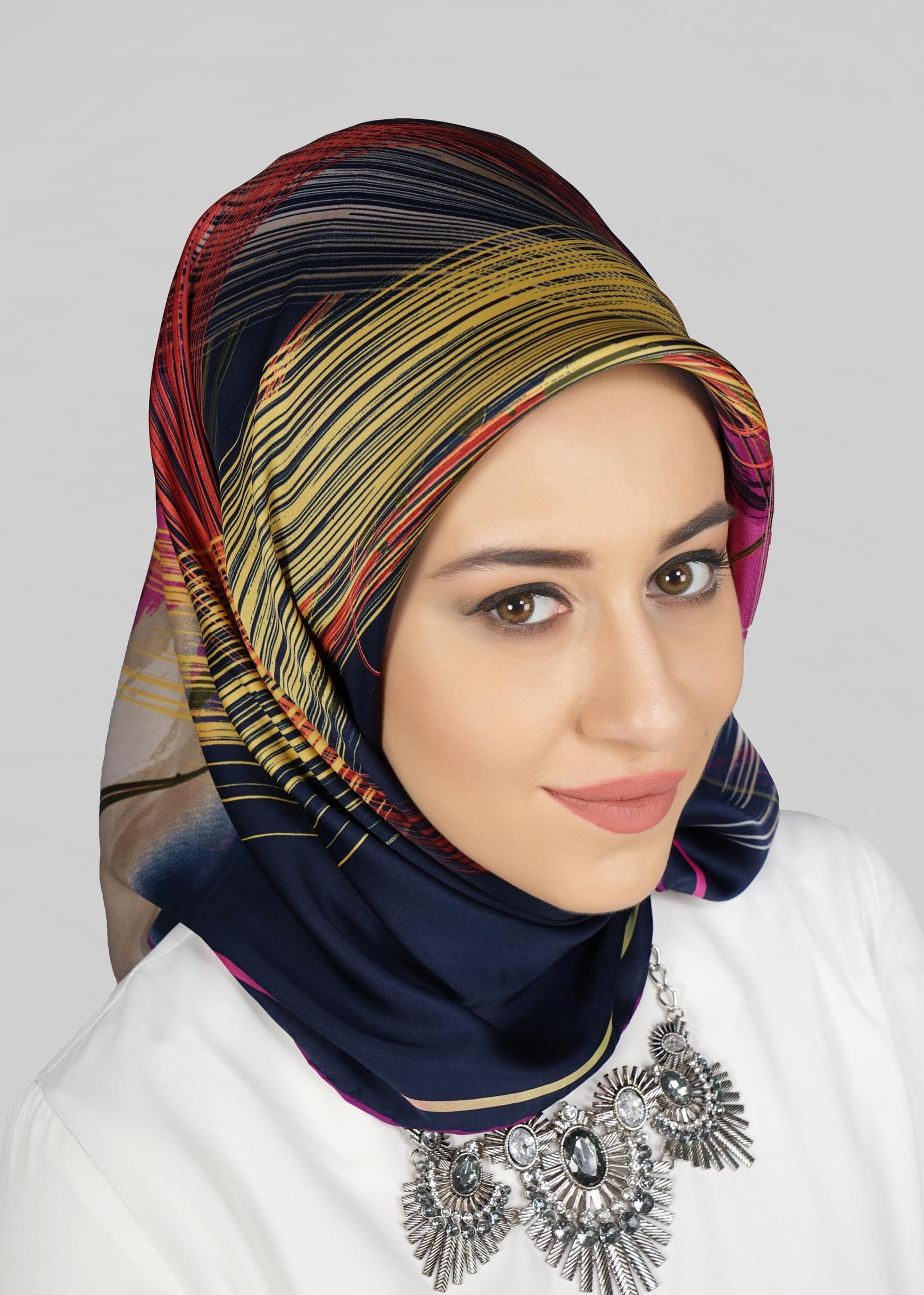 Tesettür giyim LACİVERT 12768 ALVİNA DESENLİ EŞARP