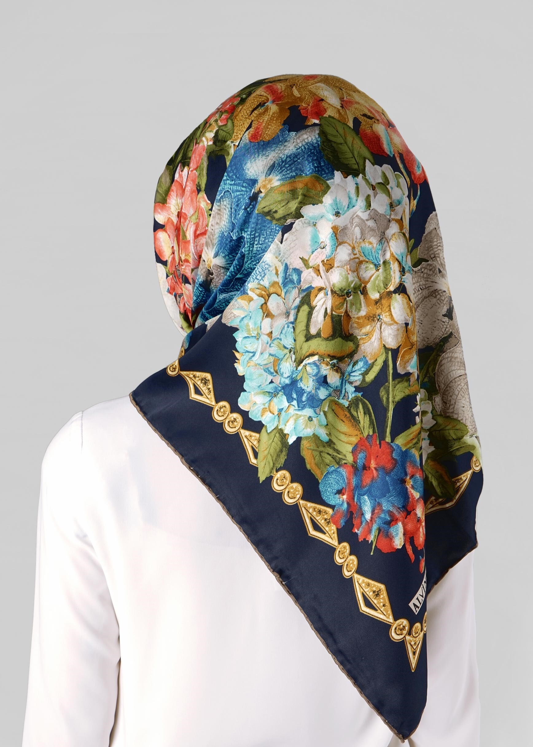 Tesettür giyim LACİVERT 12769 ALVİNA DESENLİ EŞARP