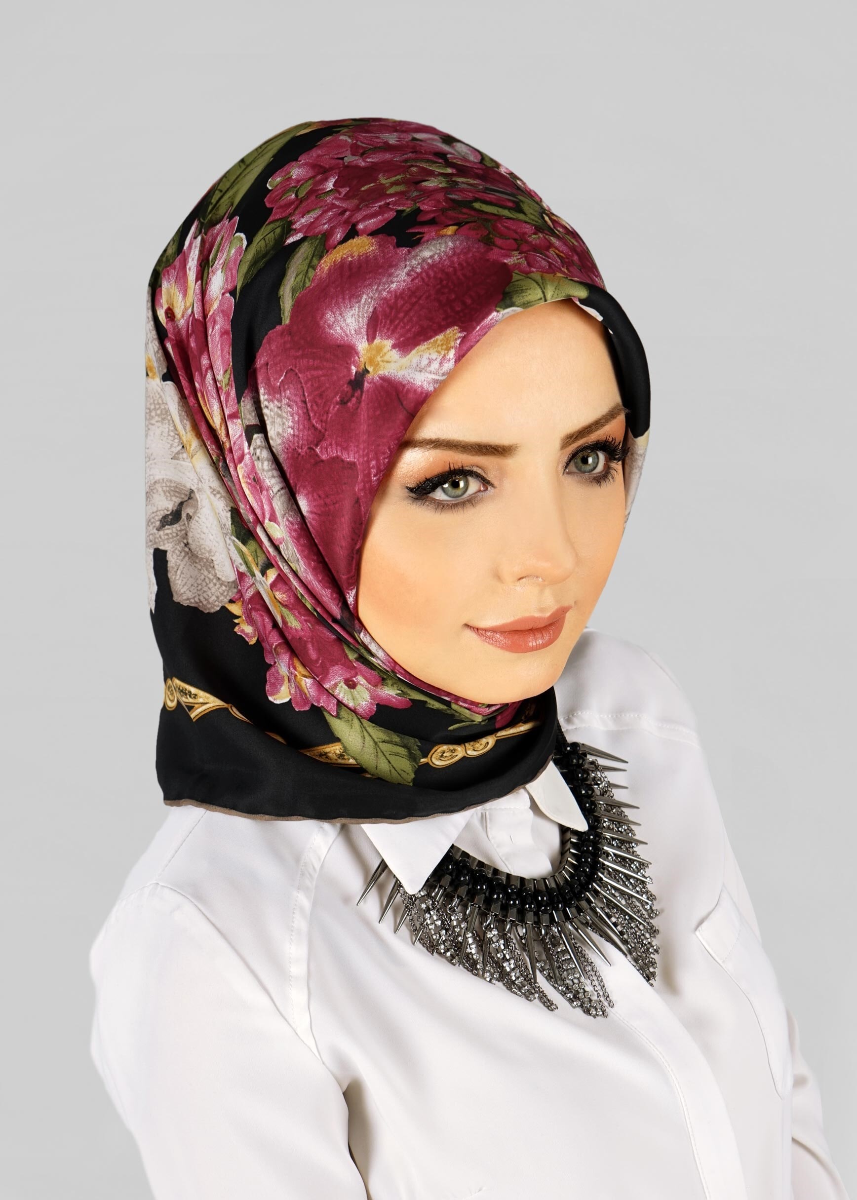 Tesettür giyim SİYAH 12769 ALVİNA DESENLİ EŞARP