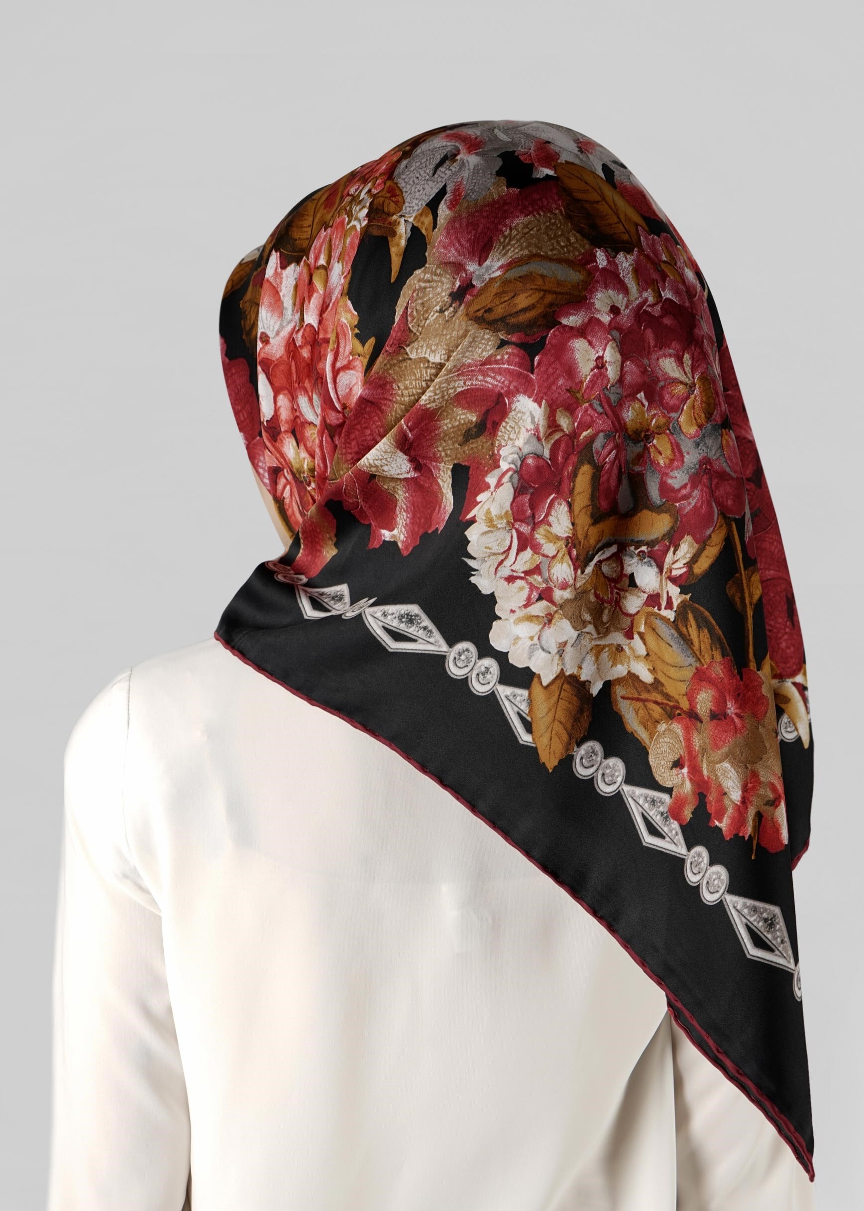 Tesettür giyim SİYAH 12769 ALVİNA DESENLİ EŞARP