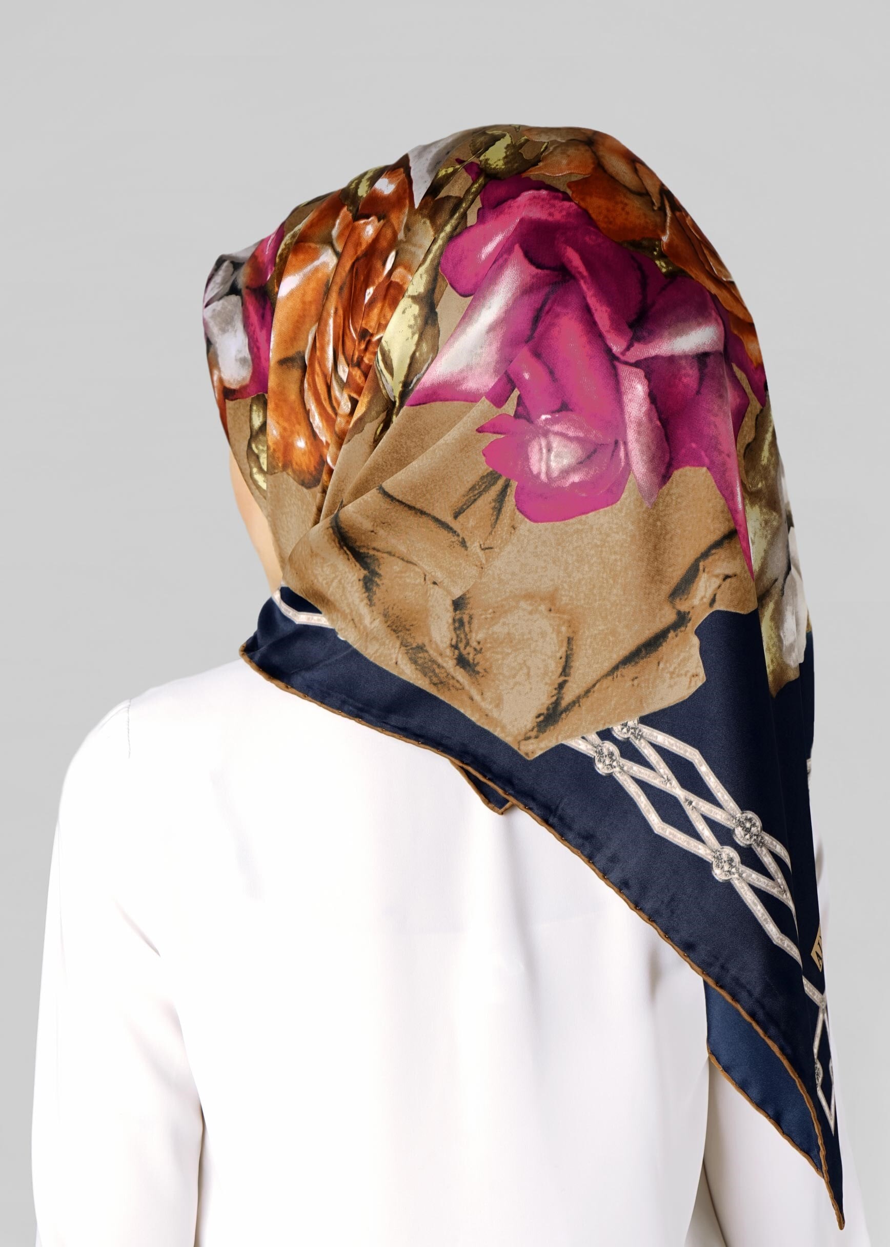 Tesettür giyim LACİVERT 12770 ALVİNA DESENLİ EŞARP