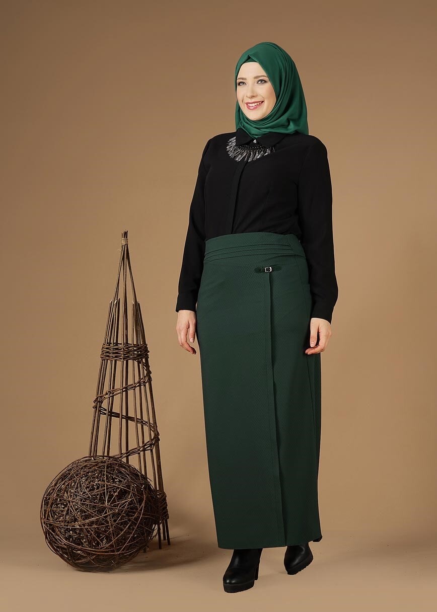 Tesettür giyim YEŞİL AKSESUARLI KLASİK ETEK 6898
