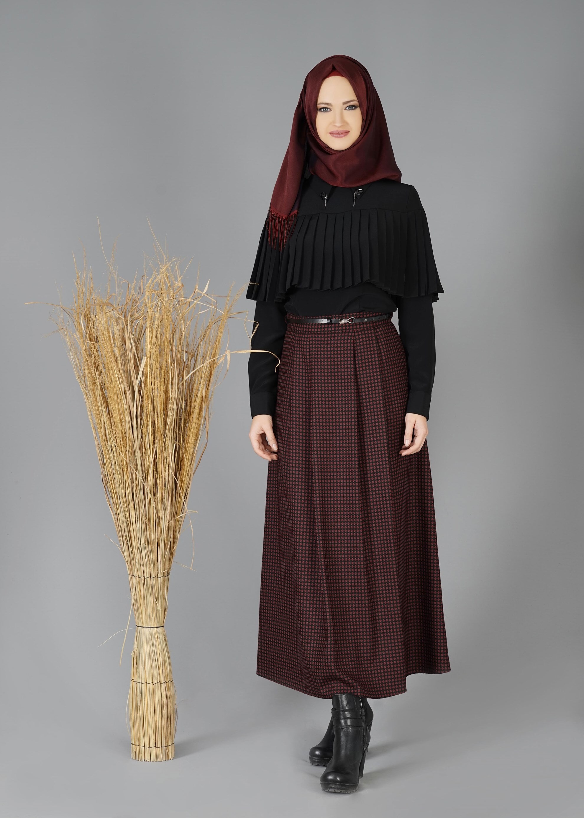 Tesettür giyim MÜRDÜM PUANTİYE DESENLİ KLOŞ ETEK 6920