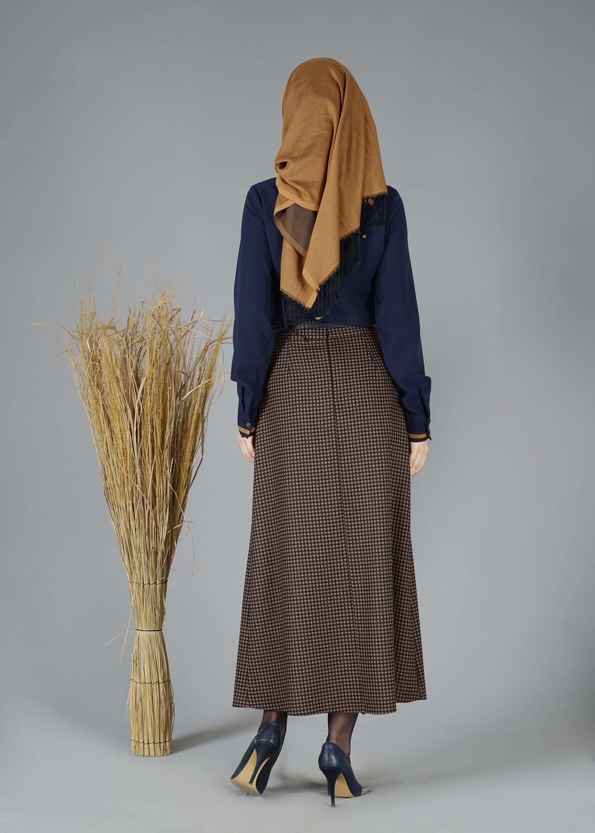 Tesettür giyim KAHVE PUANTİYE DESENLİ KLOŞ ETEK 6920