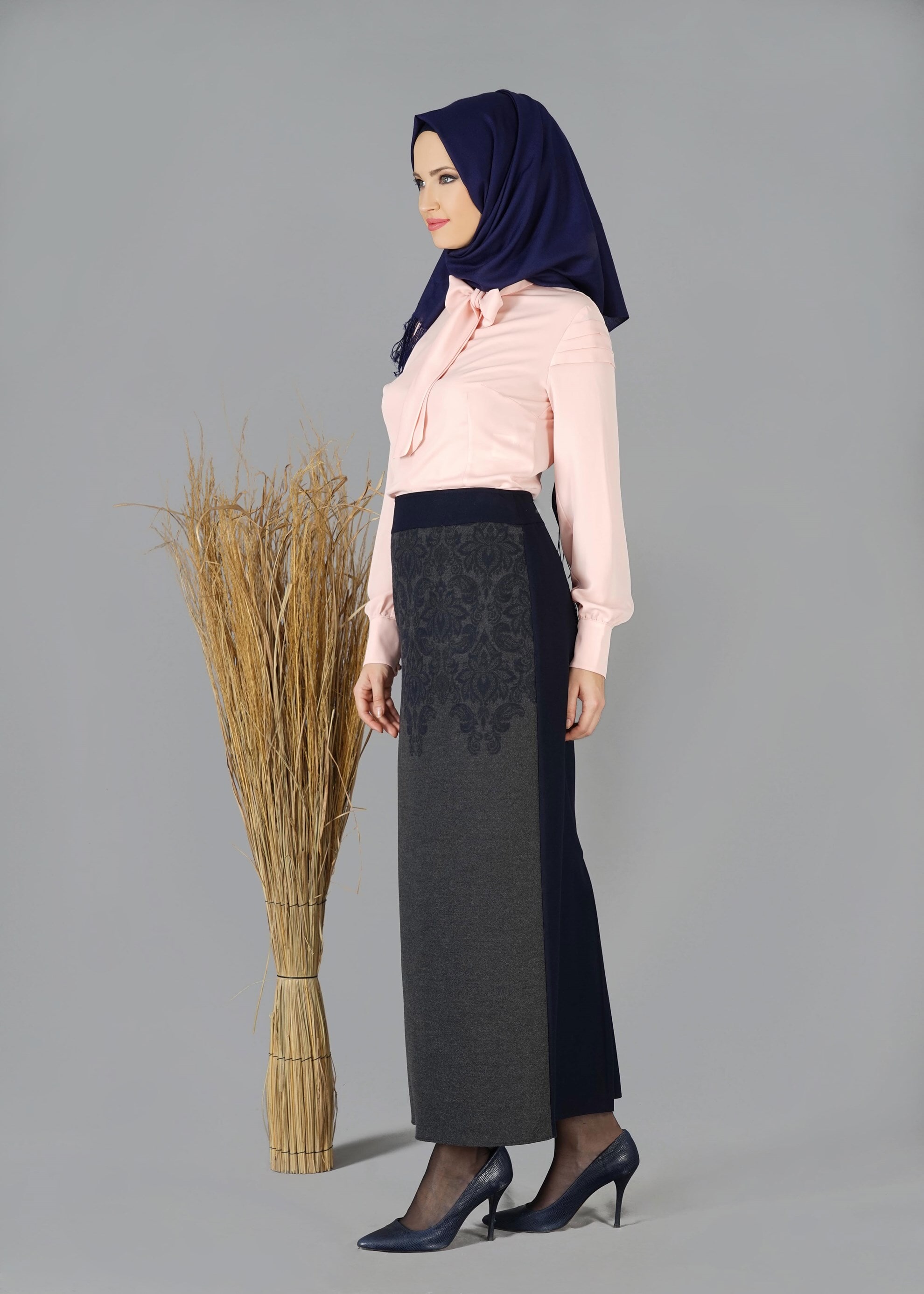 Tesettür giyim LACİVERT DESENLİ KLASİK KESİM ETEK 6922
