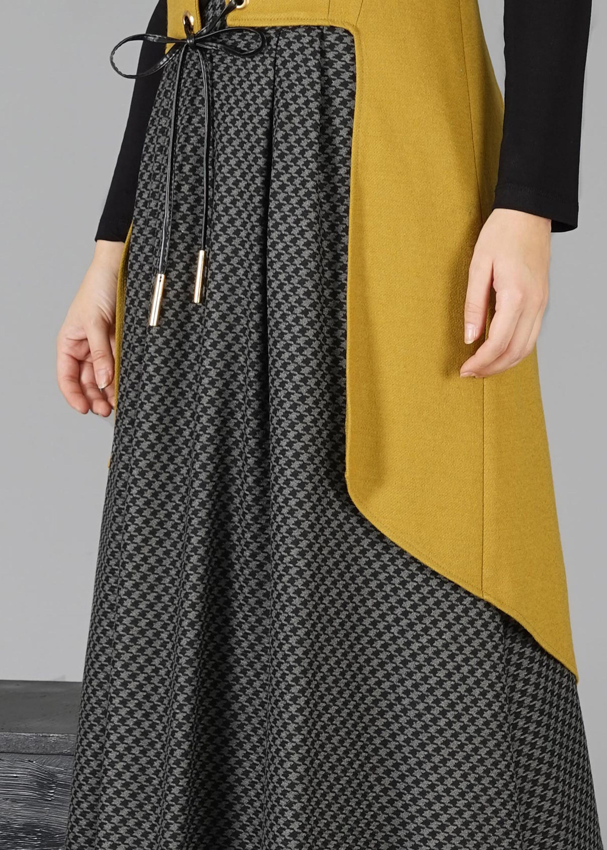 Tesettür giyim SİYAH KAZAYAĞI DESENLİ CEPLİ ETEK 6924