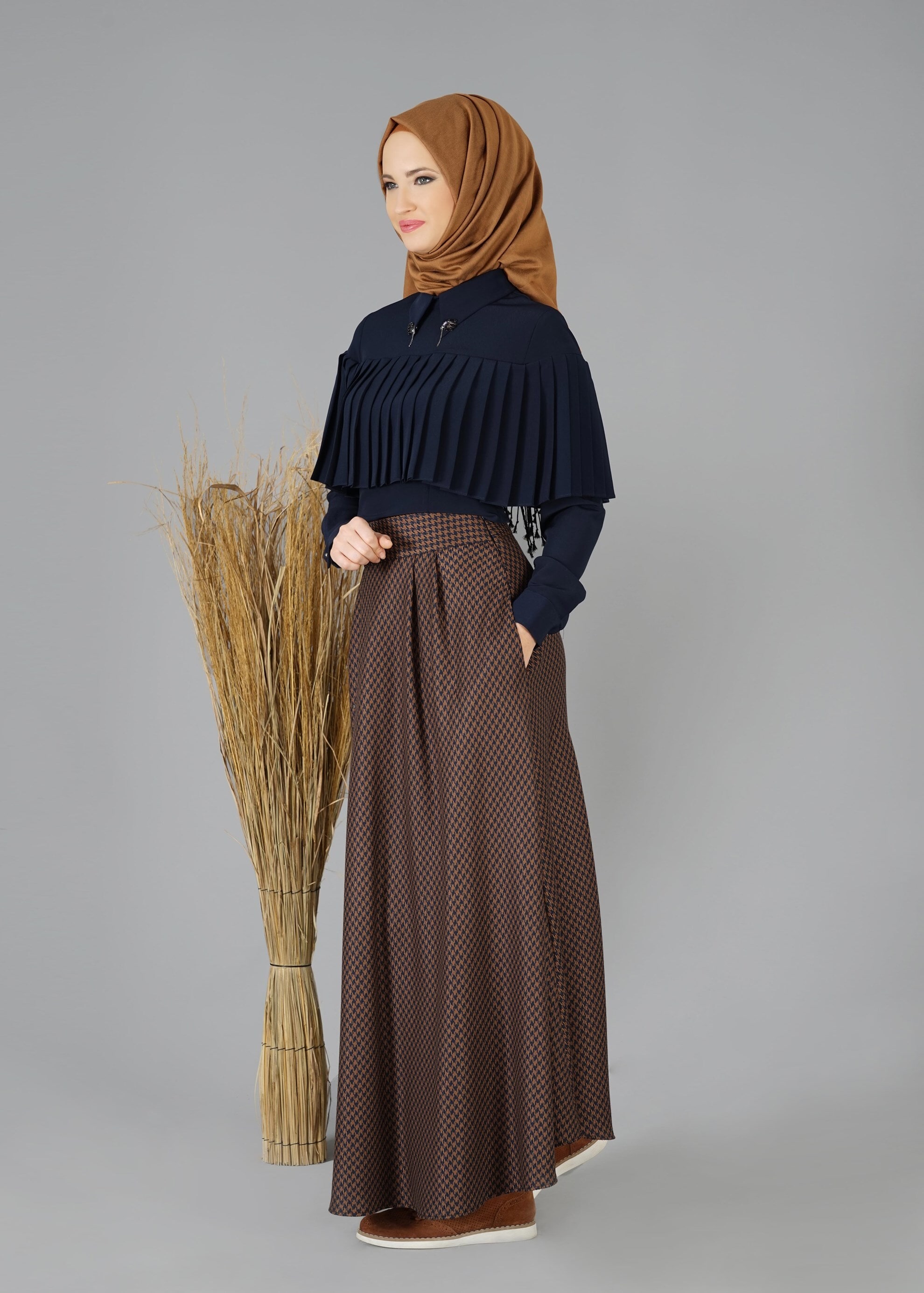 Tesettür giyim LACİVERT KAZAYAĞI DESENLİ CEPLİ ETEK 6924