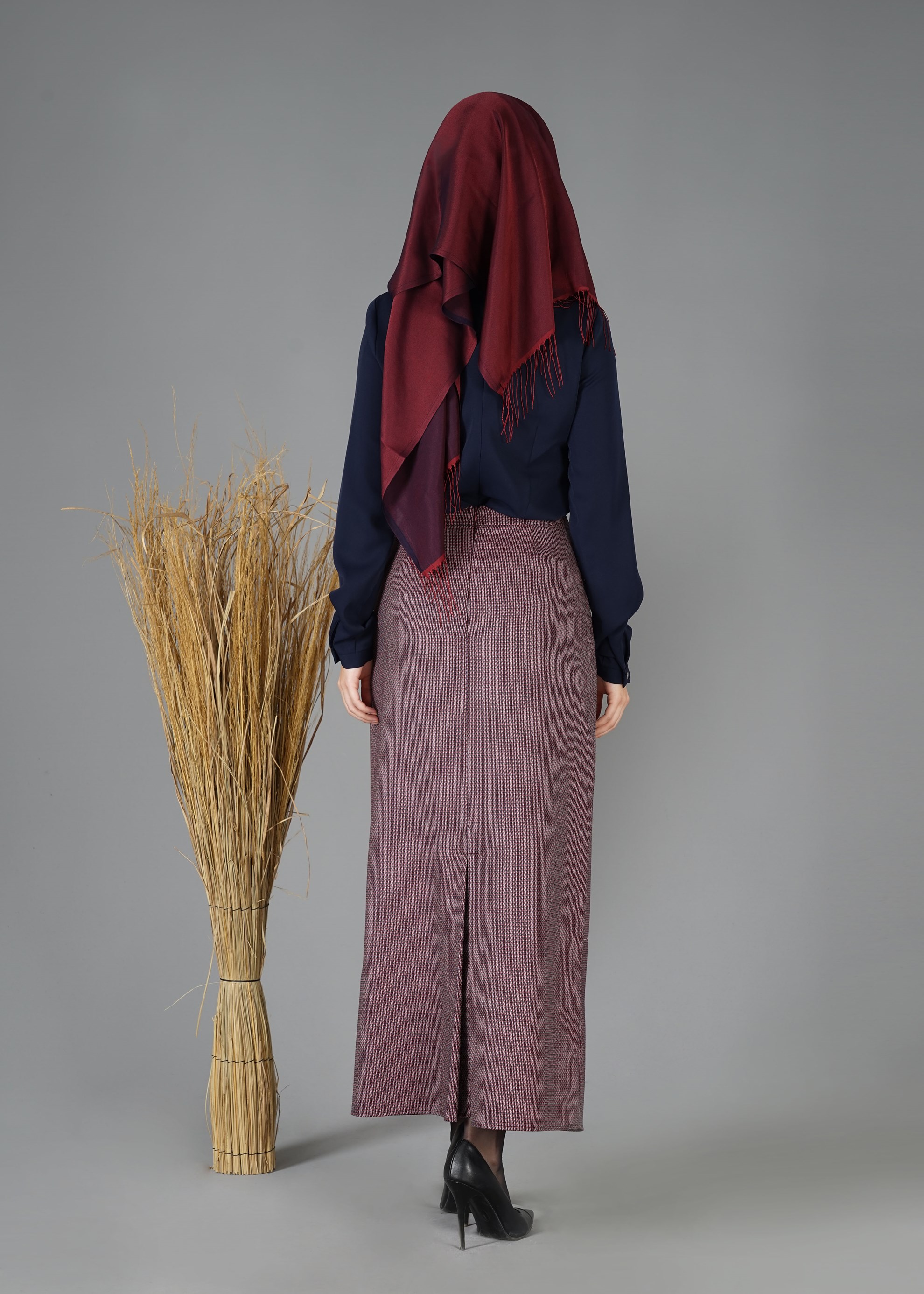 Tesettür giyim MÜRDÜM KEMER DETAYLI KLASİK ETEK 6927