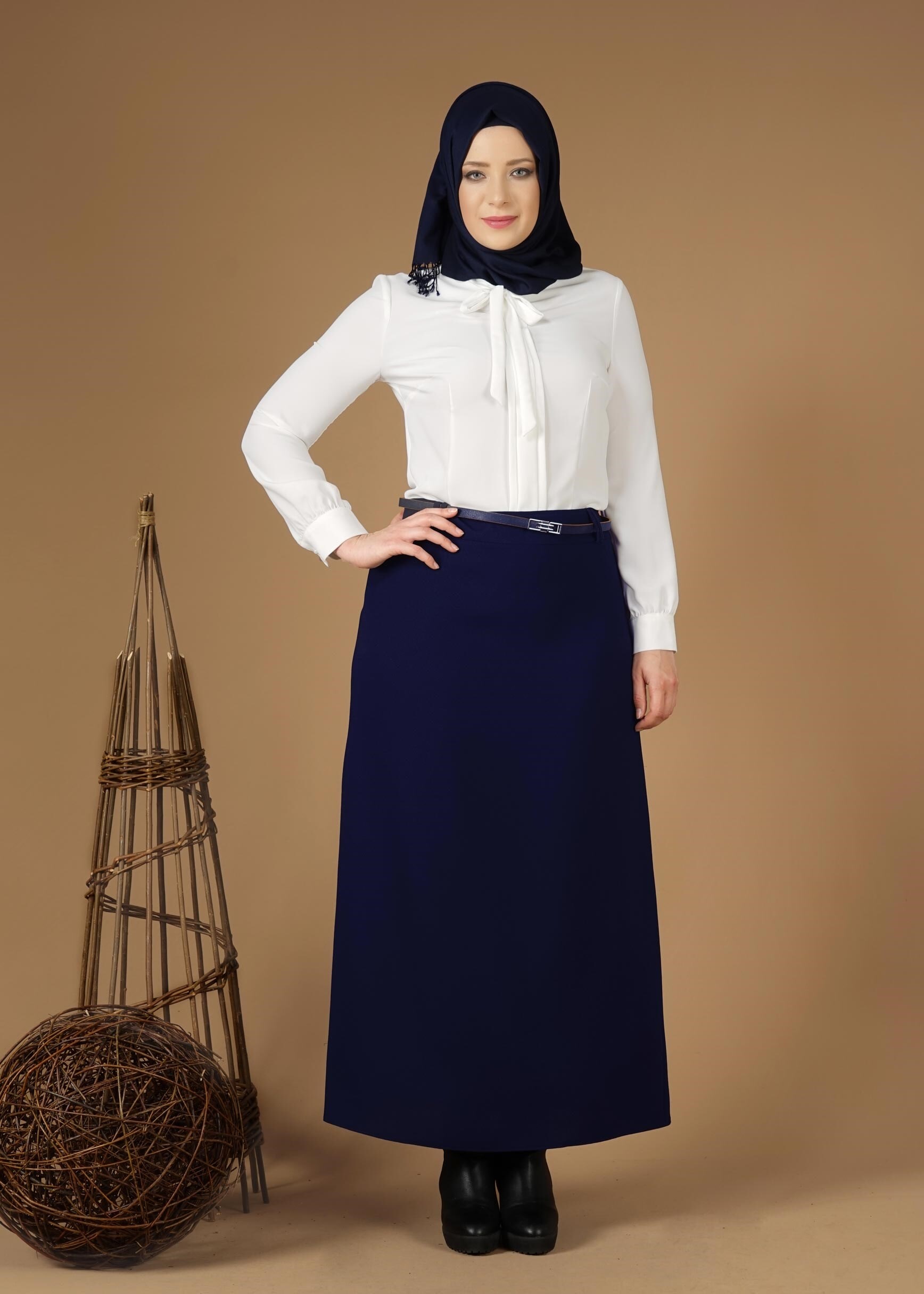 Tesettür giyim LACİVERT GİZLİ YIRTMAÇLI KLASİK ETEK 6930