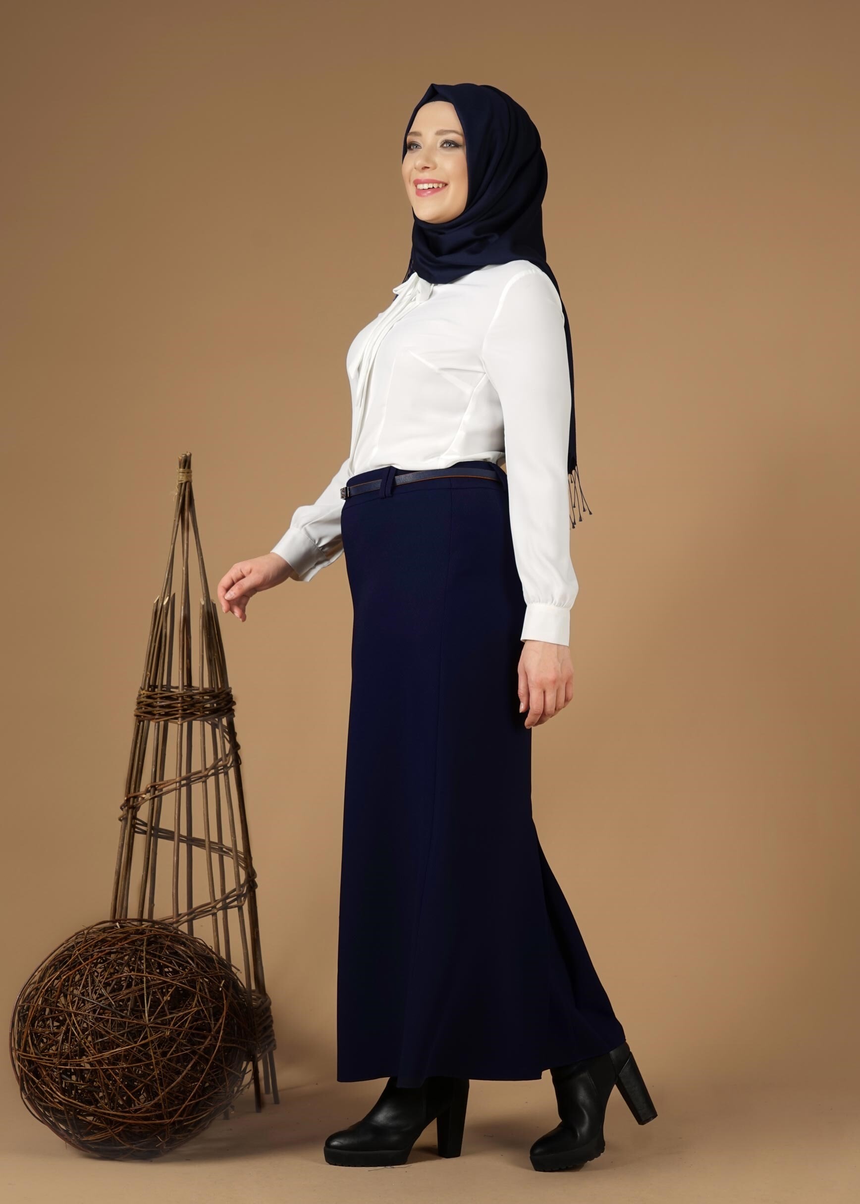 Tesettür giyim LACİVERT GİZLİ YIRTMAÇLI KLASİK ETEK 6930