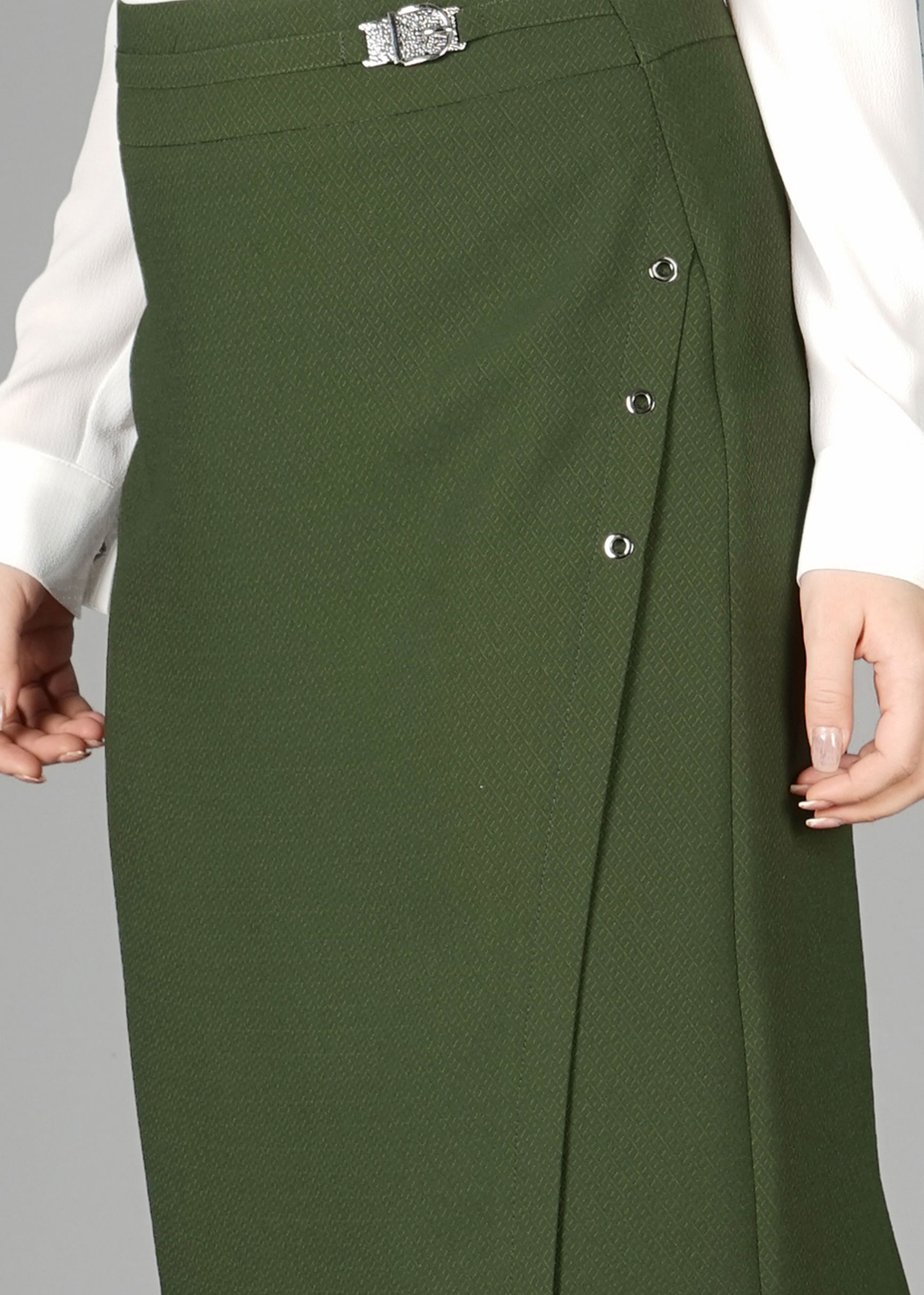 Tesettür giyim HAKİ KUŞGÖZÜ DETAYLI ETEK 6941