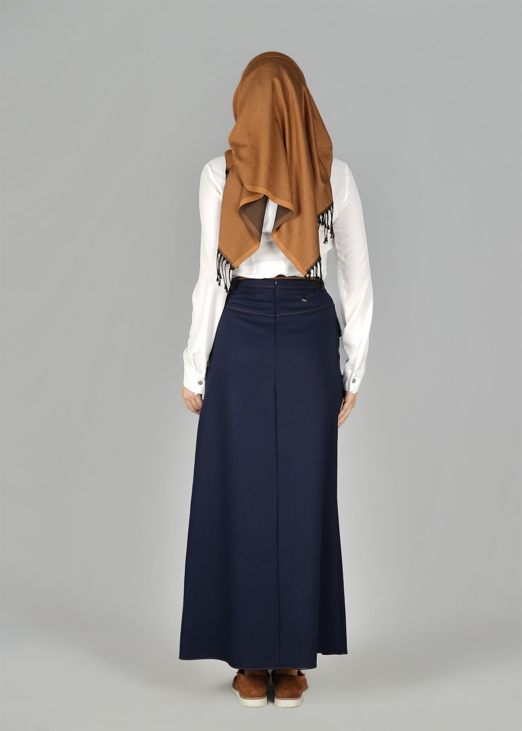 Tesettür giyim LACİVERT KUŞGÖZÜ DETAYLI CEPLİ ETEK 6951 