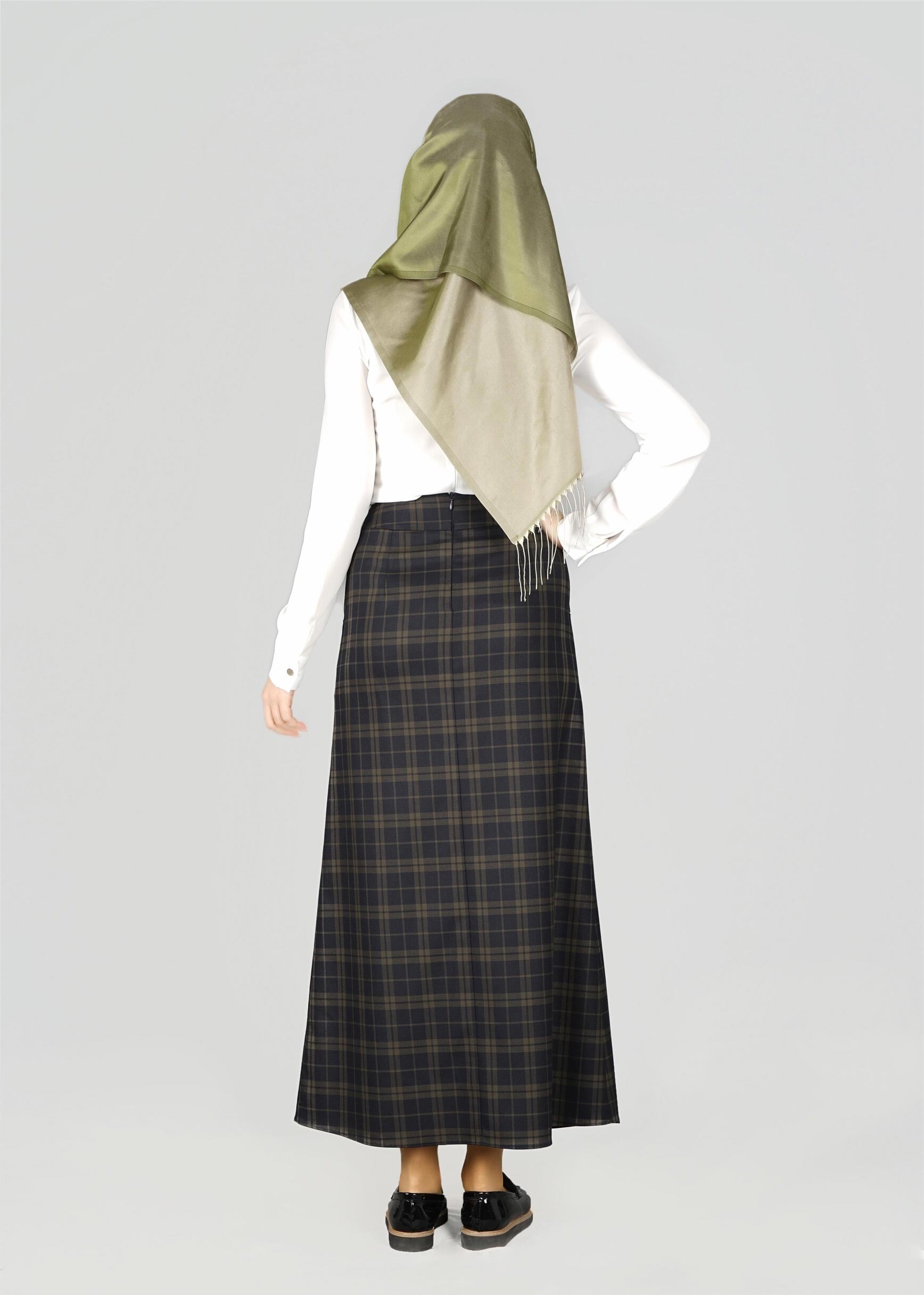 Tesettür giyim LACİVERT  EKOSE DESENLİ ETEK 6959