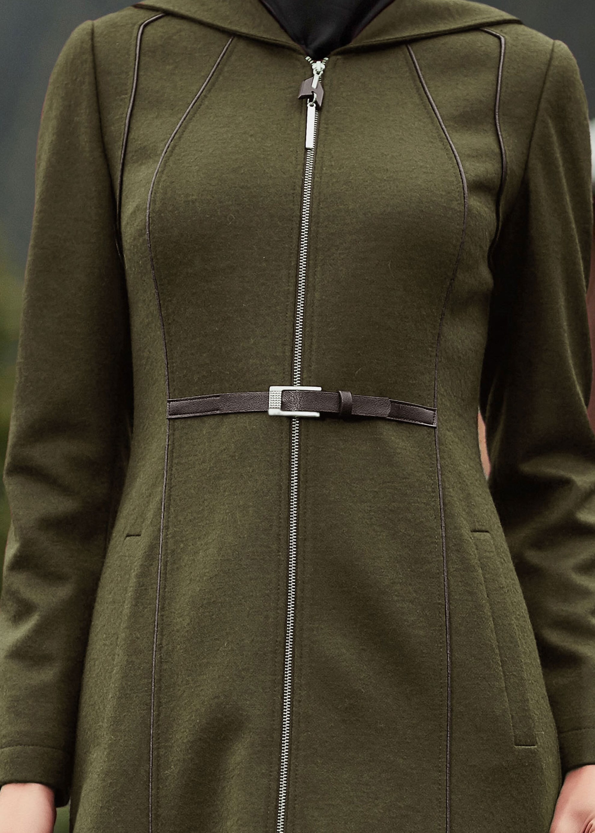 Tesettür giyim HAKİ FERMUARLI KAPÜŞONLU KABAN 9450 