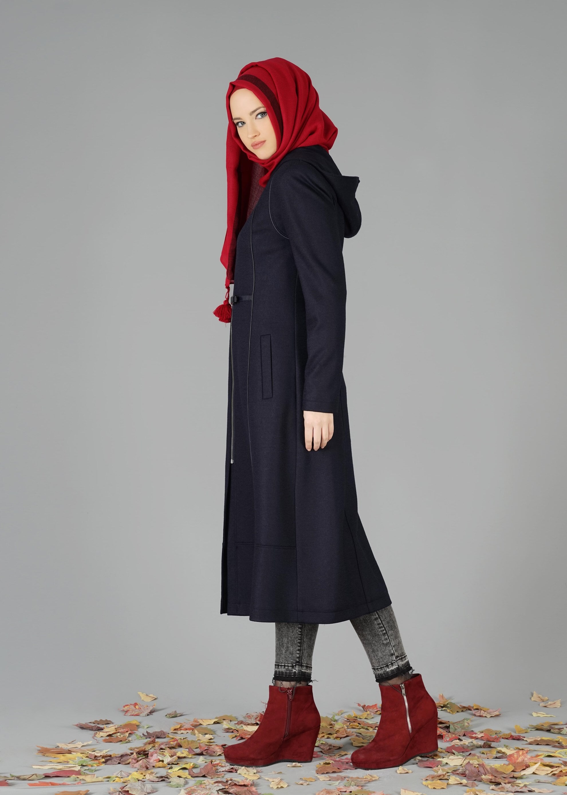 Tesettür giyim LACİVERT FERMUARLI KAPÜŞONLU KABAN 9450 