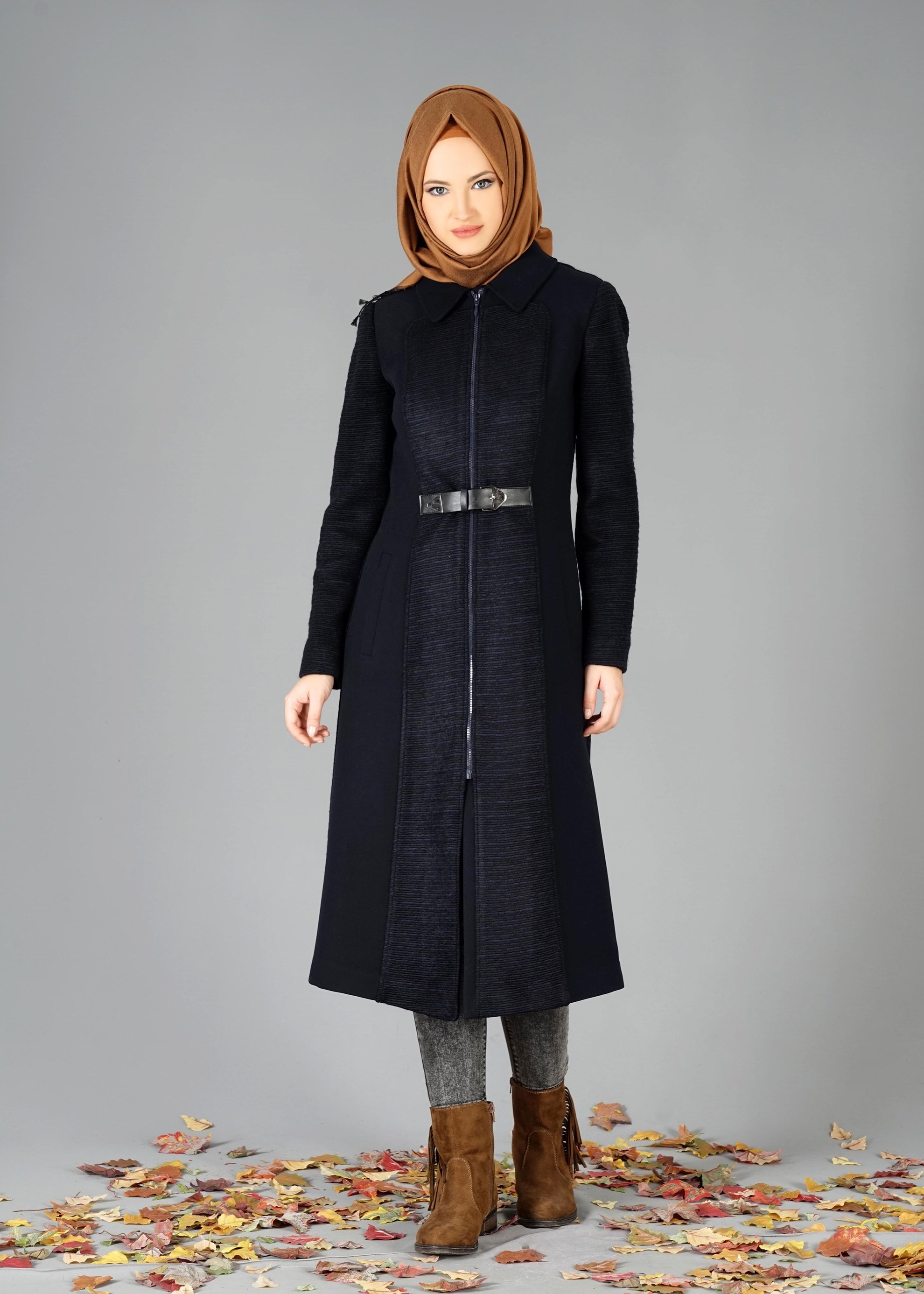 Tesettür giyim LACİVERT FERMUARLI KEMERLİ KABAN 9451 