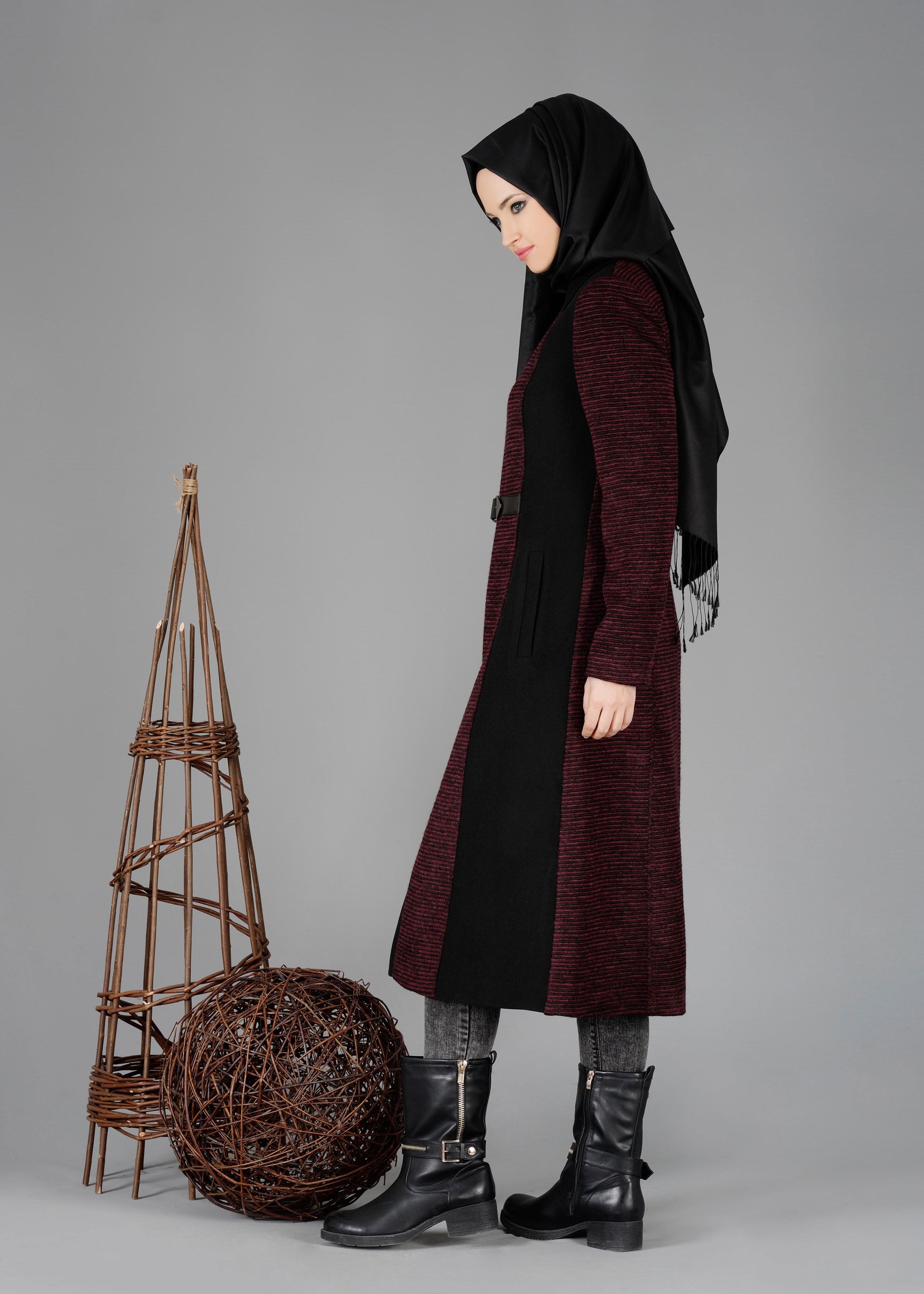 Tesettür giyim MÜRDÜM FERMUARLI KEMERLİ KABAN 9451 