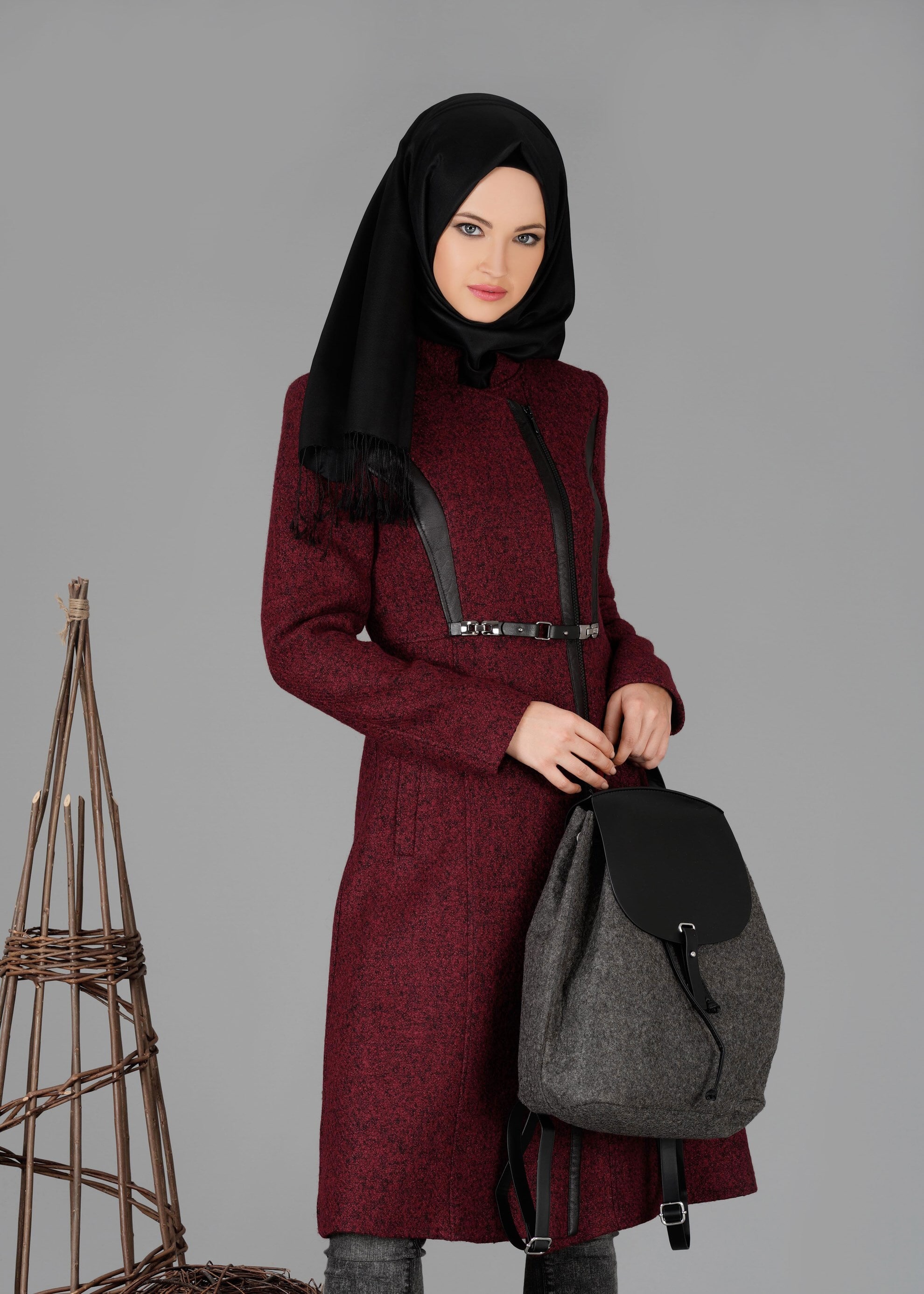 Tesettür giyim KIRMIZI HAKİM YAKA KEMERLİ KABAN 9454 