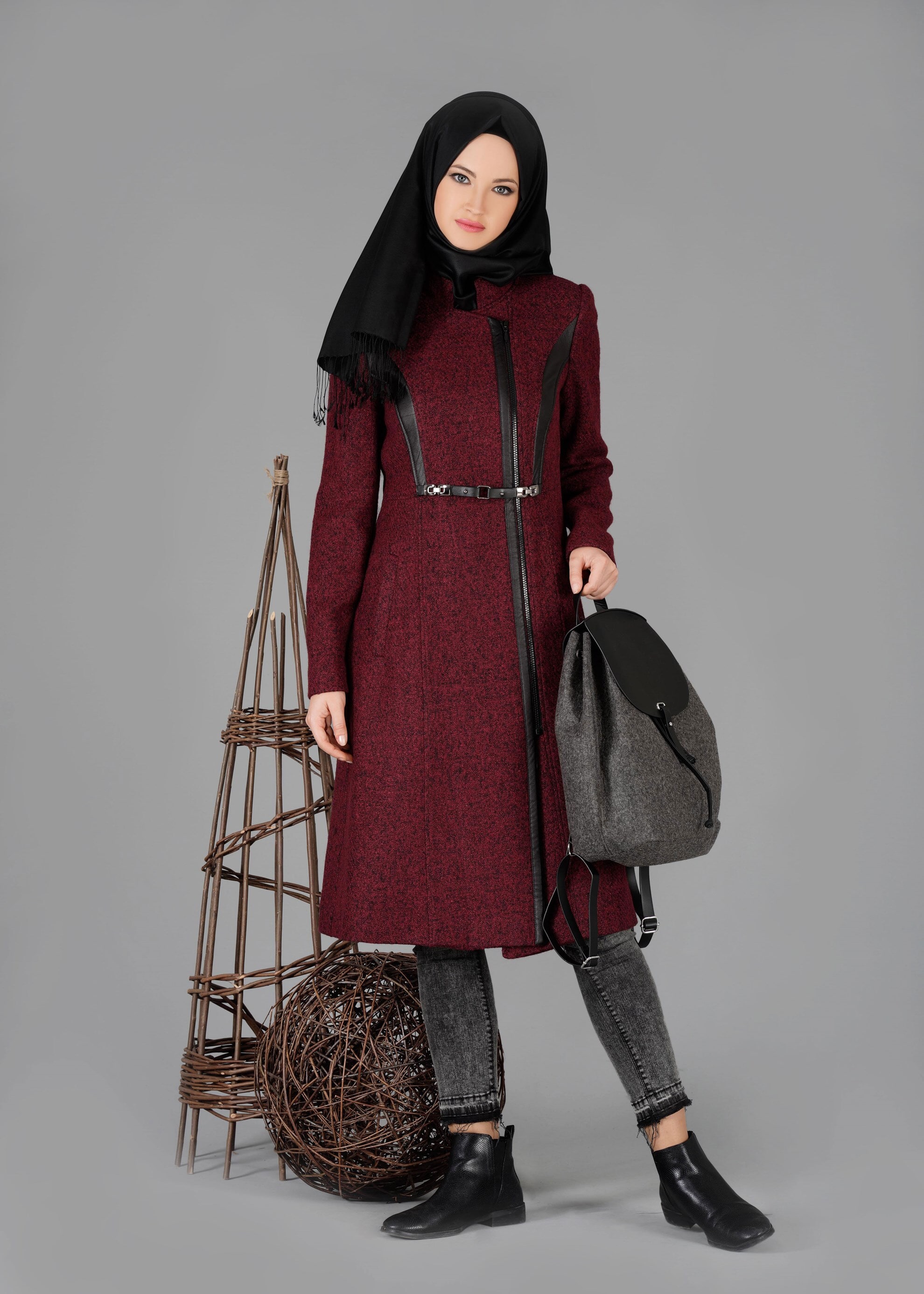 Tesettür giyim KIRMIZI HAKİM YAKA KEMERLİ KABAN 9454 