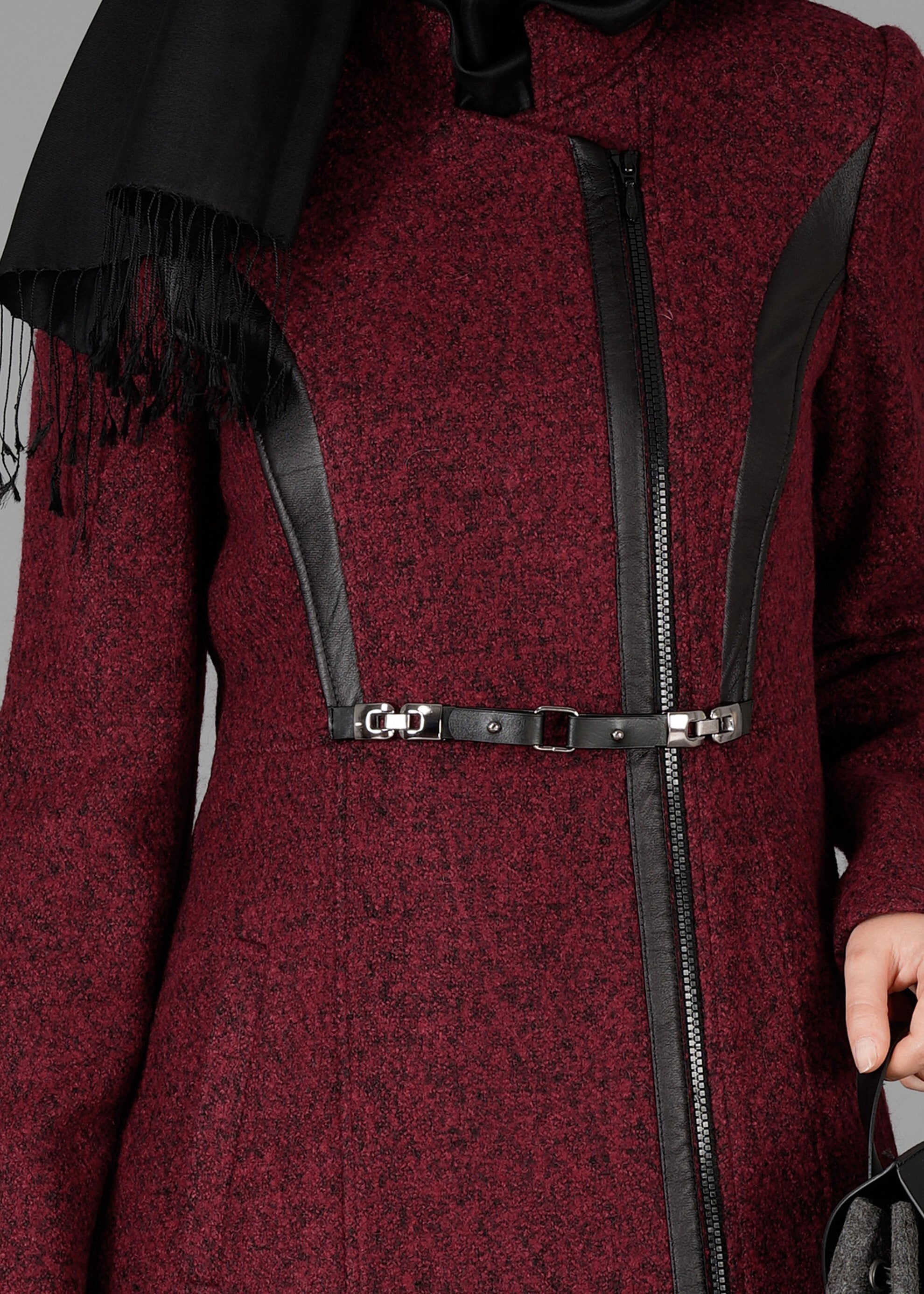 Tesettür giyim KIRMIZI HAKİM YAKA KEMERLİ KABAN 9454 