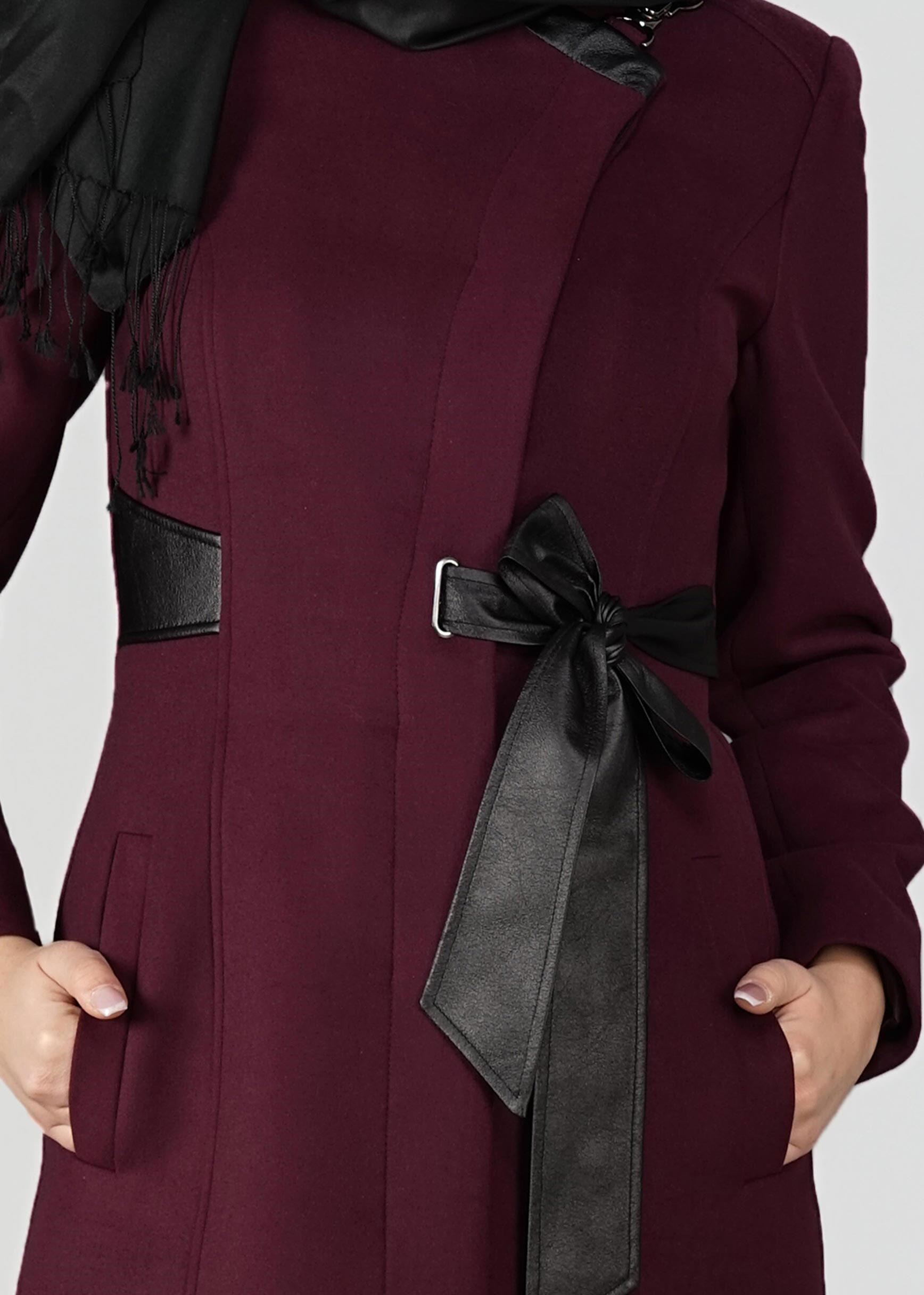 Tesettür giyim MÜRDÜM BEL AKSESUARLI KABAN 9459