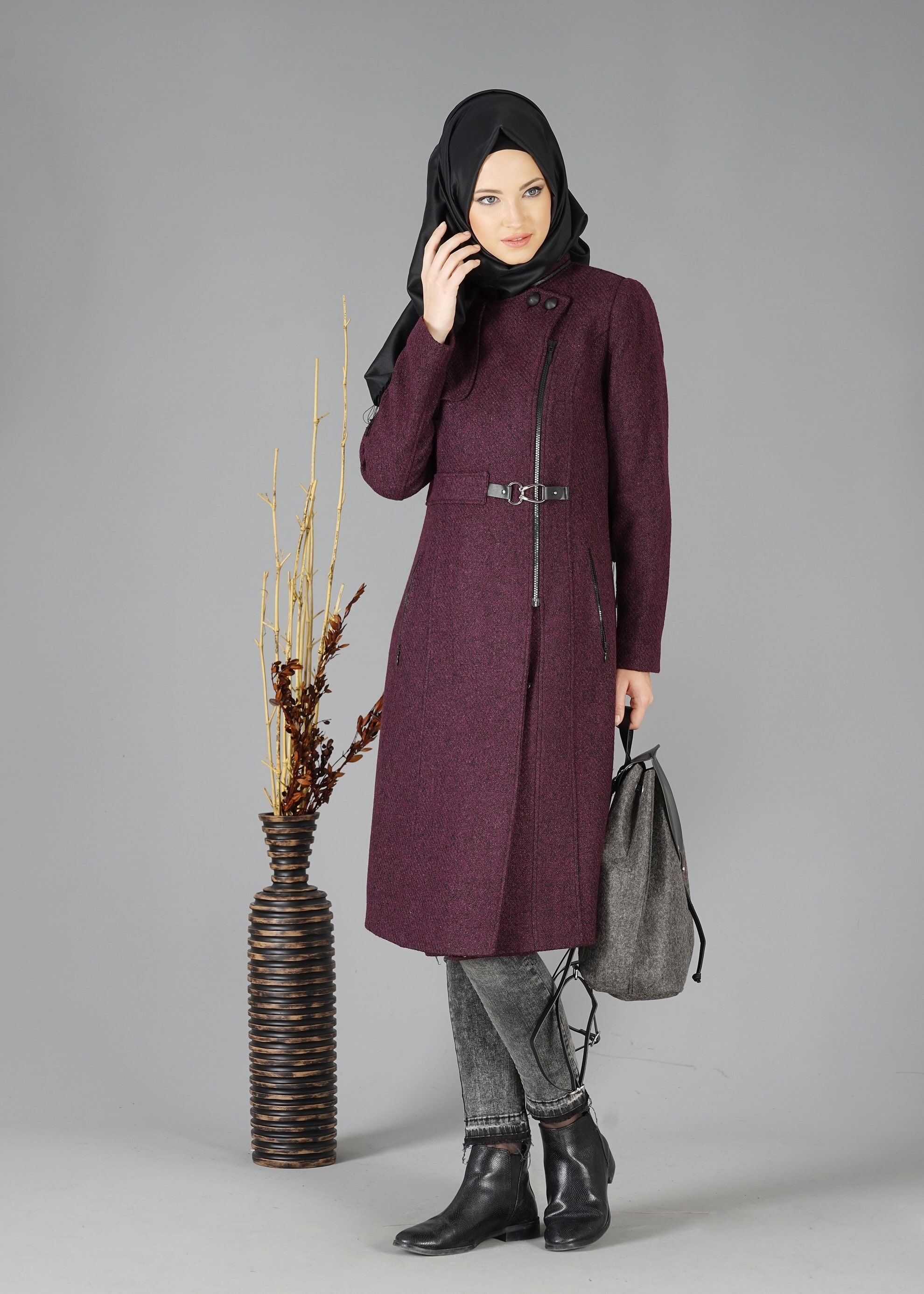 Tesettür giyim MÜRDÜM KIRÇILLI FERMUARLI KABAN 9460