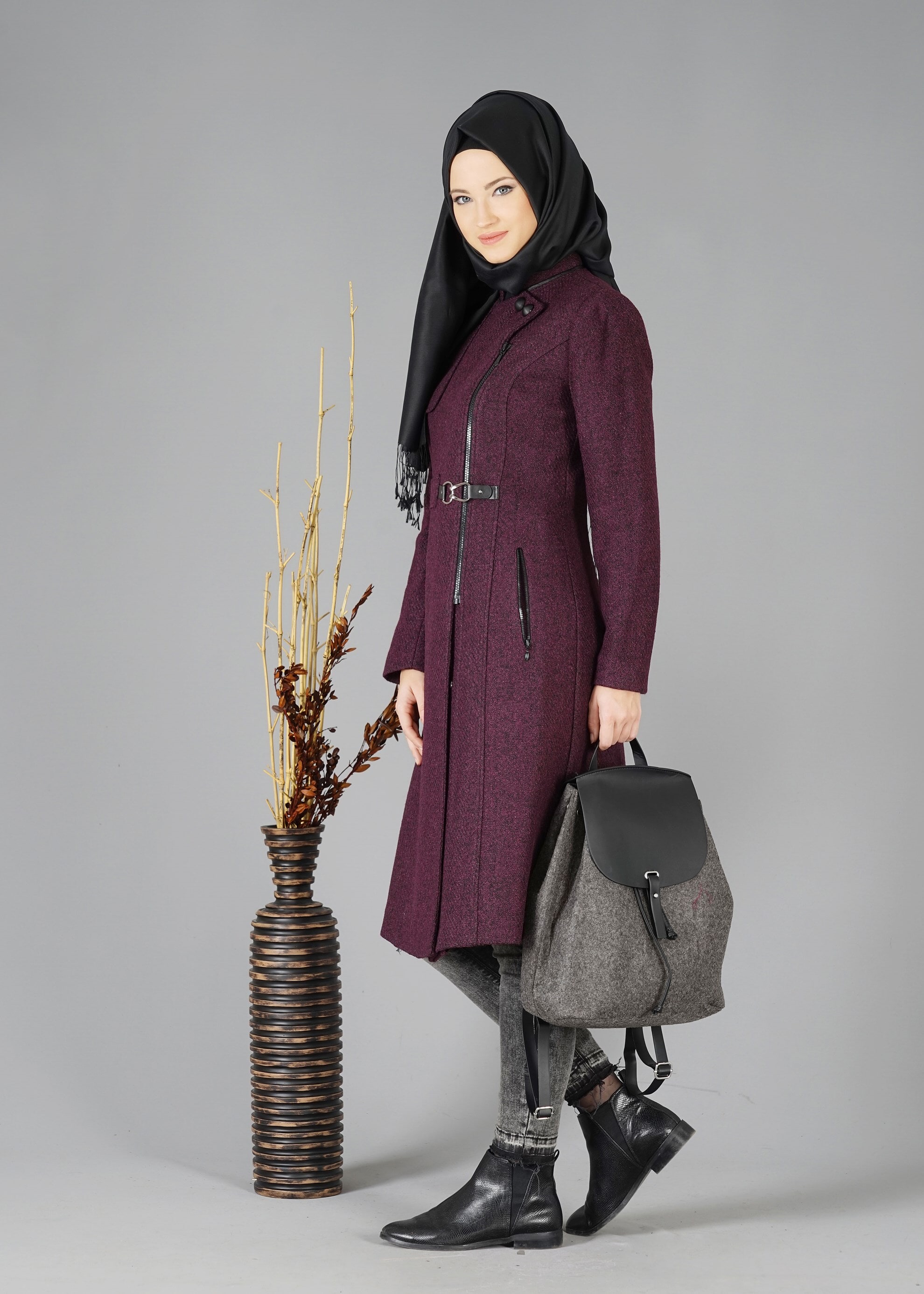 Tesettür giyim MÜRDÜM KIRÇILLI FERMUARLI KABAN 9460