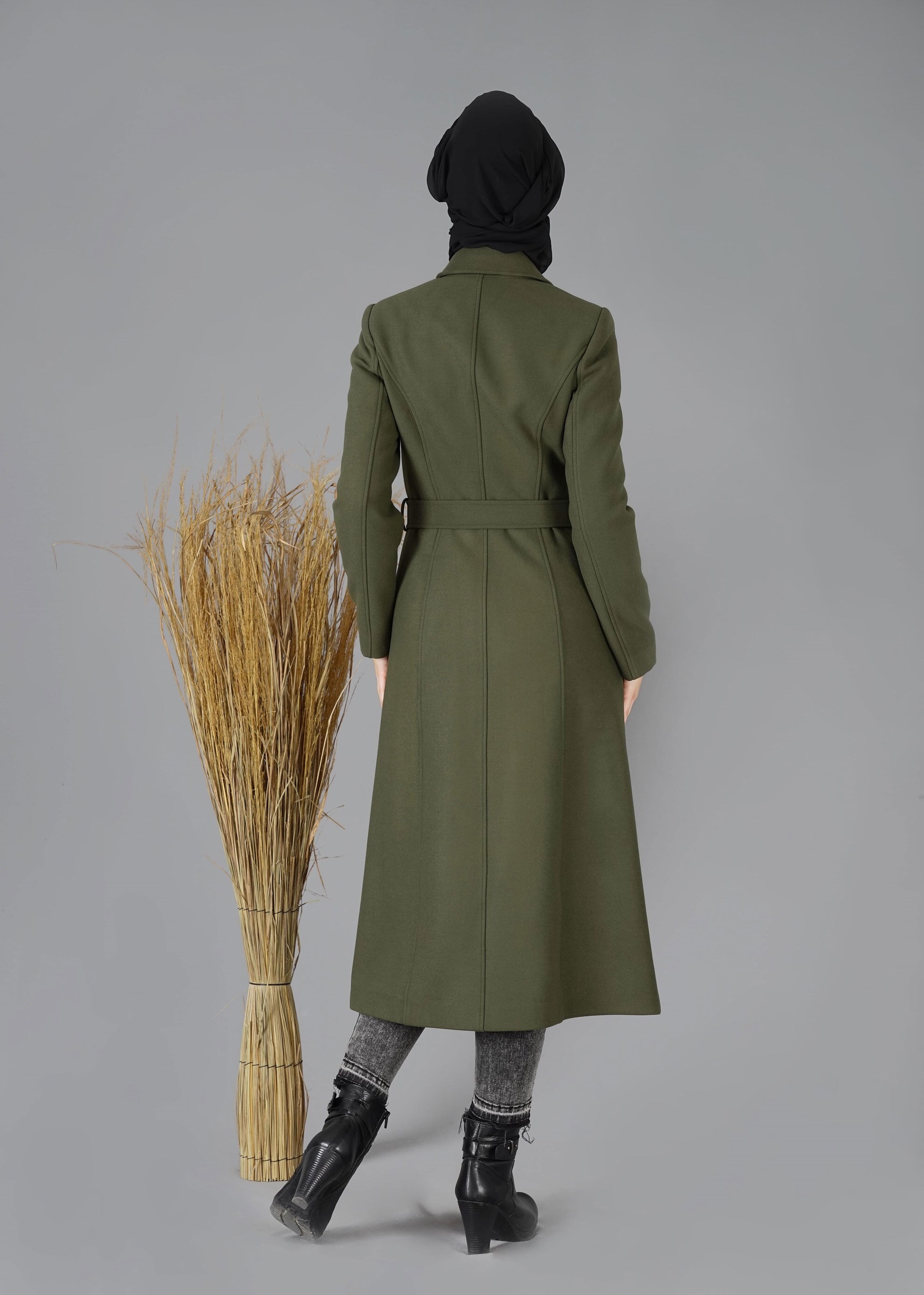 Tesettür giyim HAKİ DÜĞMELİ KEMERLİ KAŞE KABAN 9461