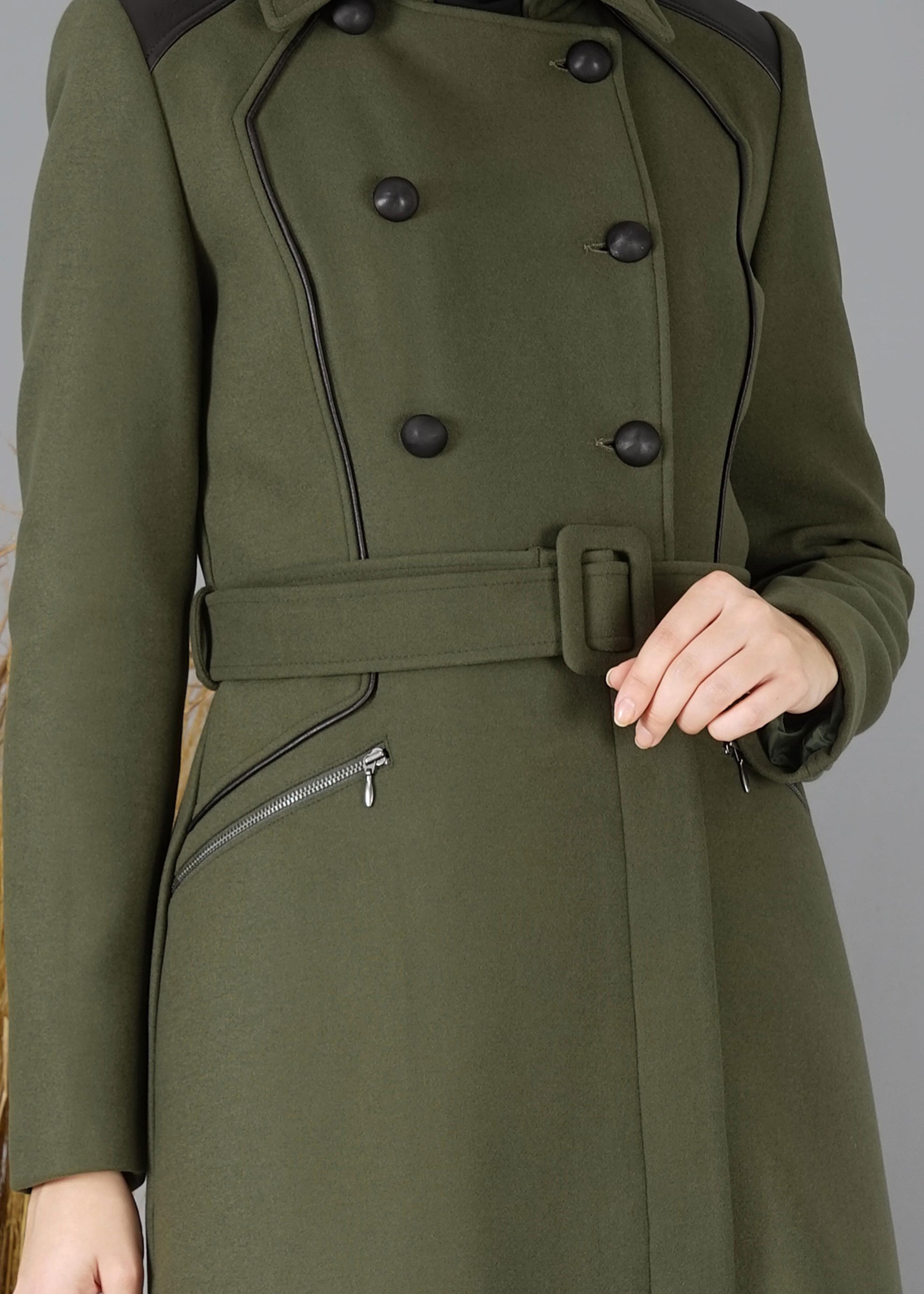 Tesettür giyim HAKİ DÜĞMELİ KEMERLİ KAŞE KABAN 9461