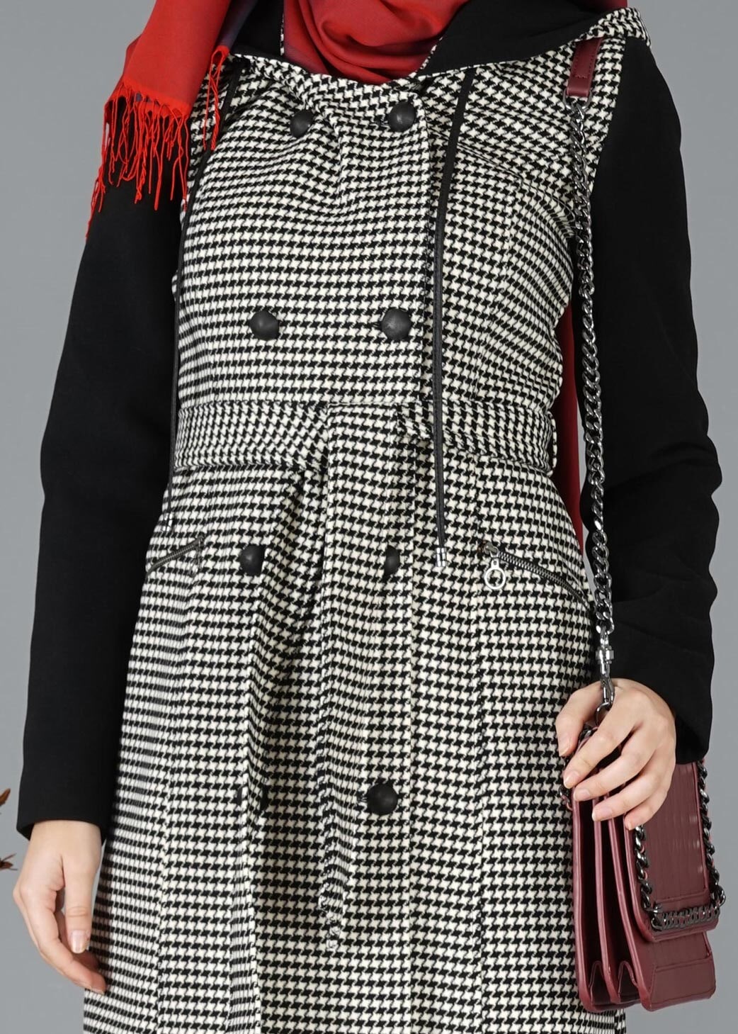 Tesettür giyim SİYAH KAZAYAĞI DESENLİ KABAN 9465