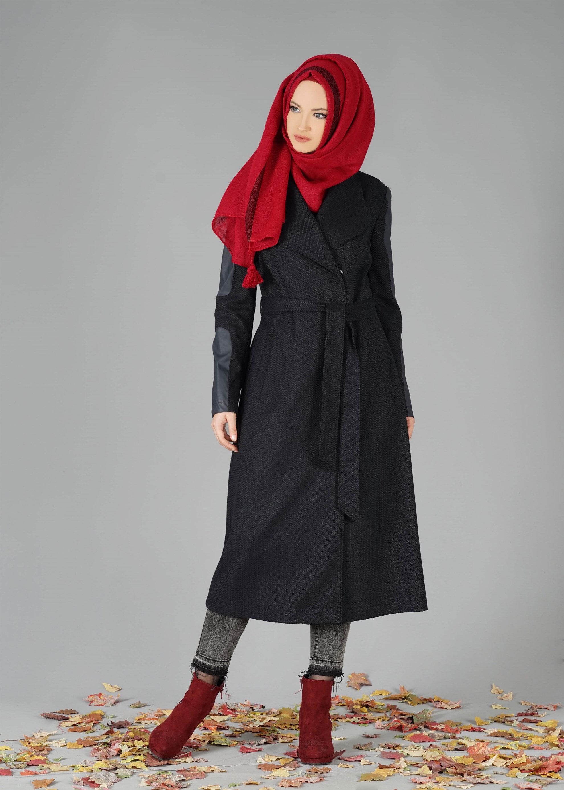 Tesettür giyim LACİVERT KUŞAKLI DOKULU KABAN 9470